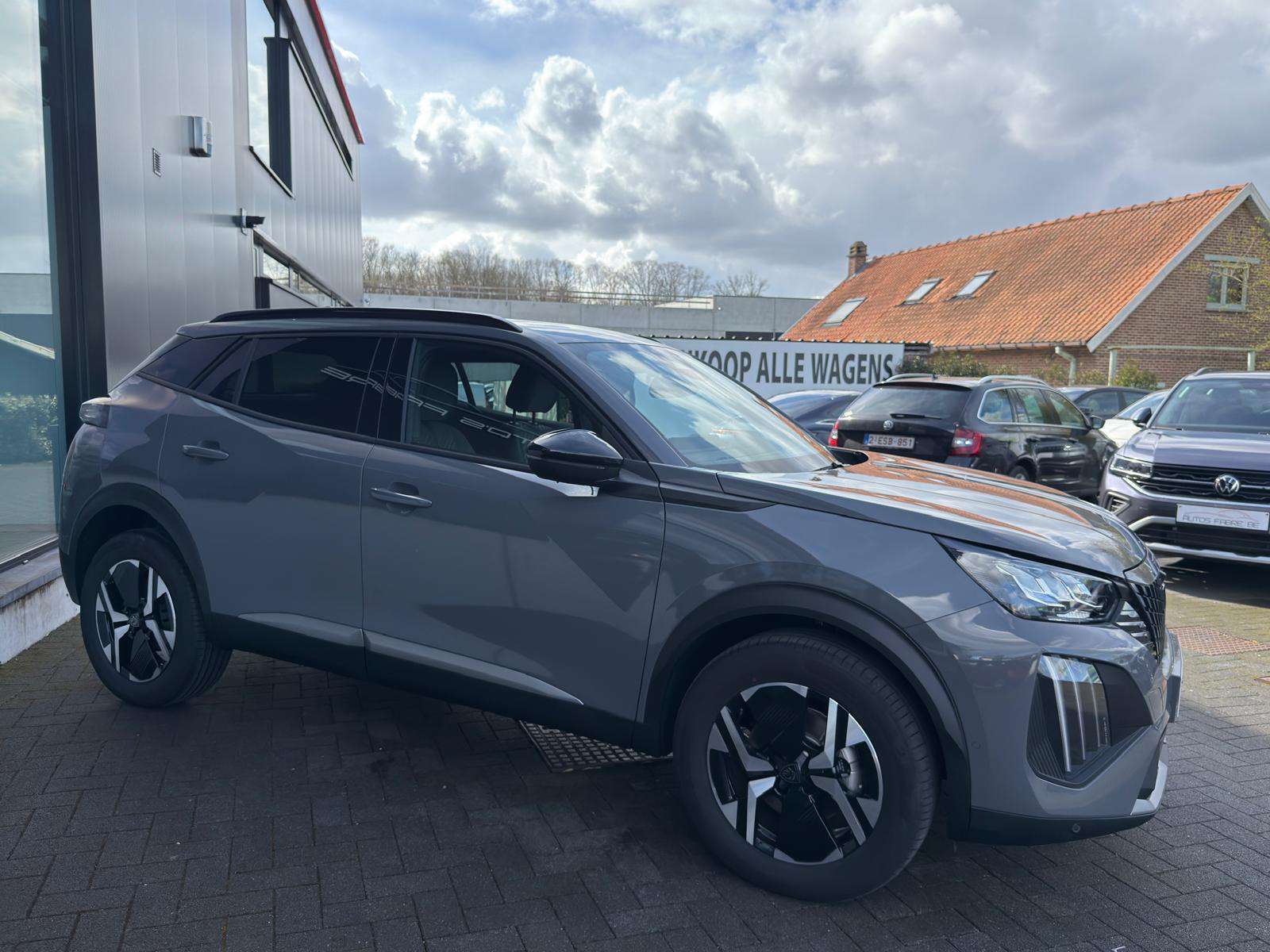 Peugeot 2008 12i Allure 145pk HYBRIDE AUTOMAAT !!! NIEUW !!!!