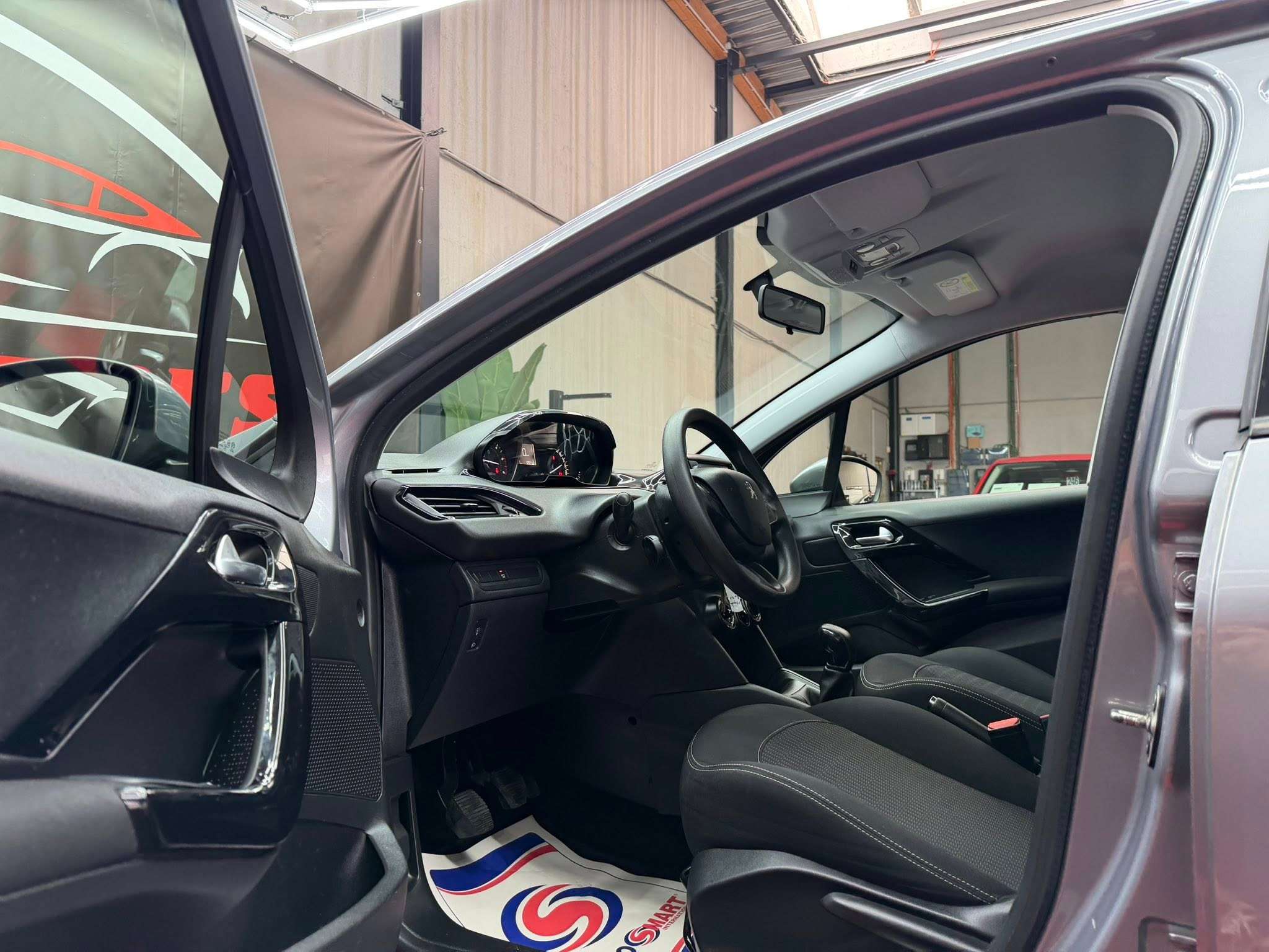 Peugeot 208 208 1.5 BlueHDi Active