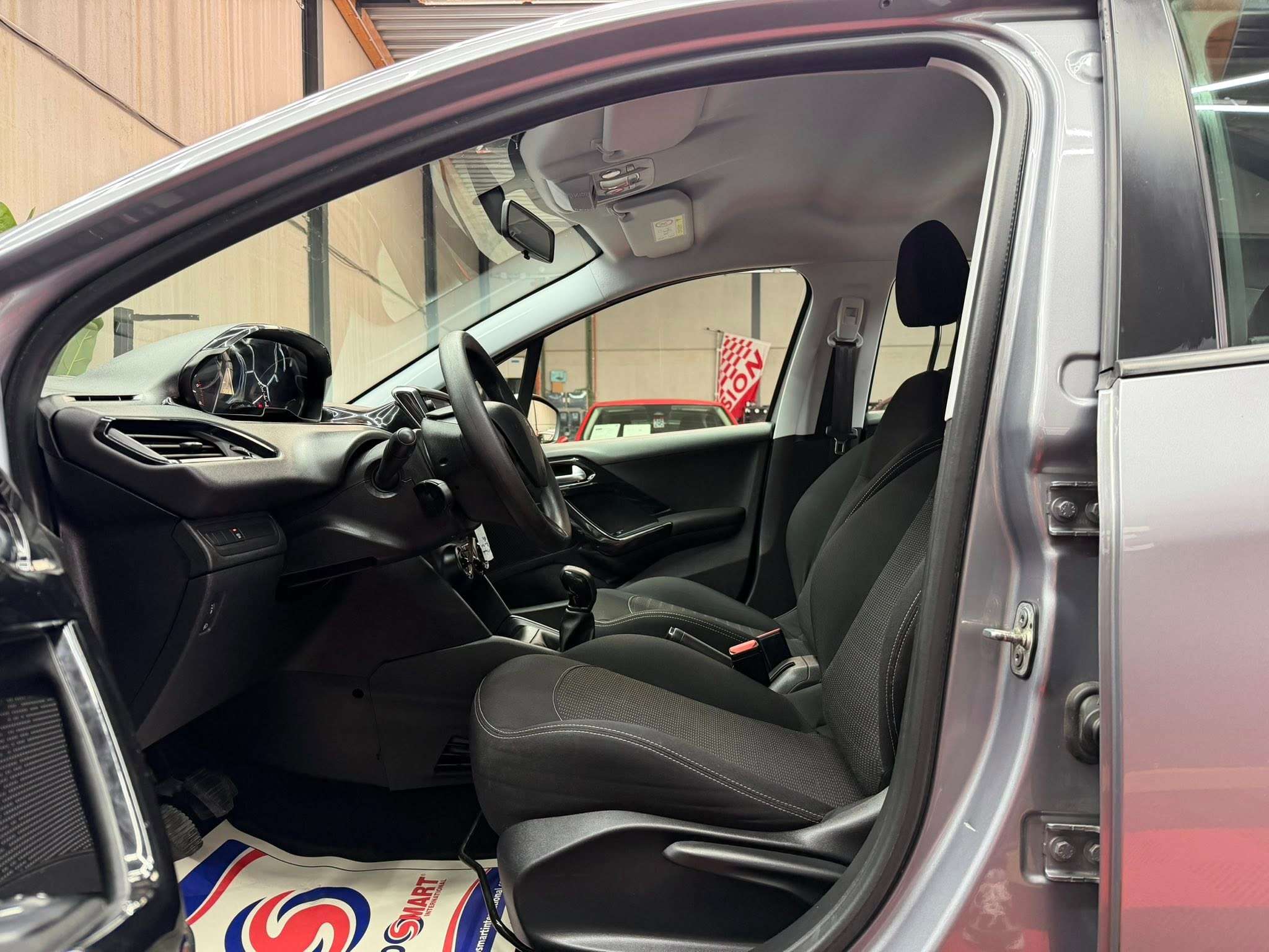 Peugeot 208 208 1.5 BlueHDi Active