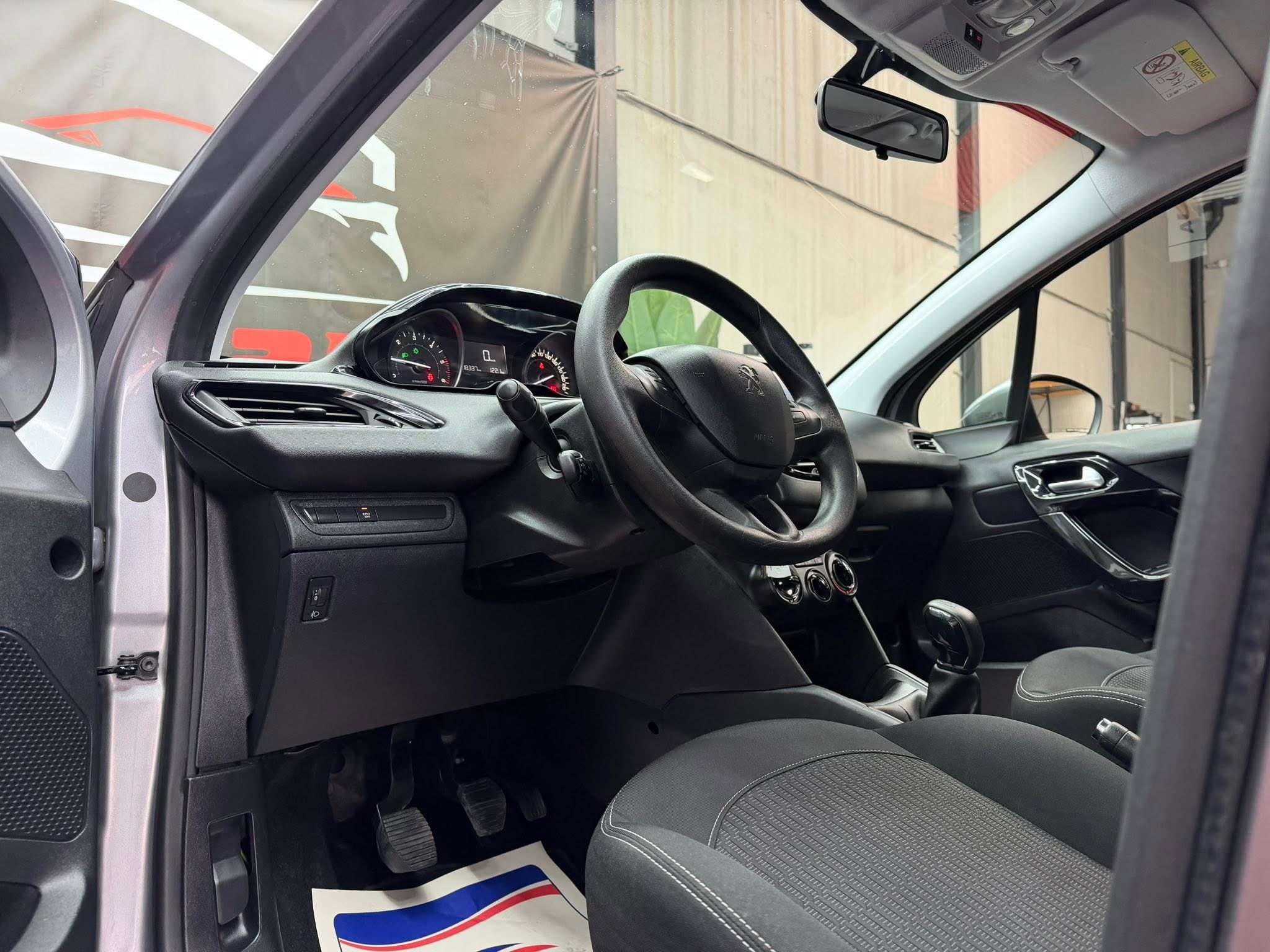 Peugeot 208 208 1.5 BlueHDi Active