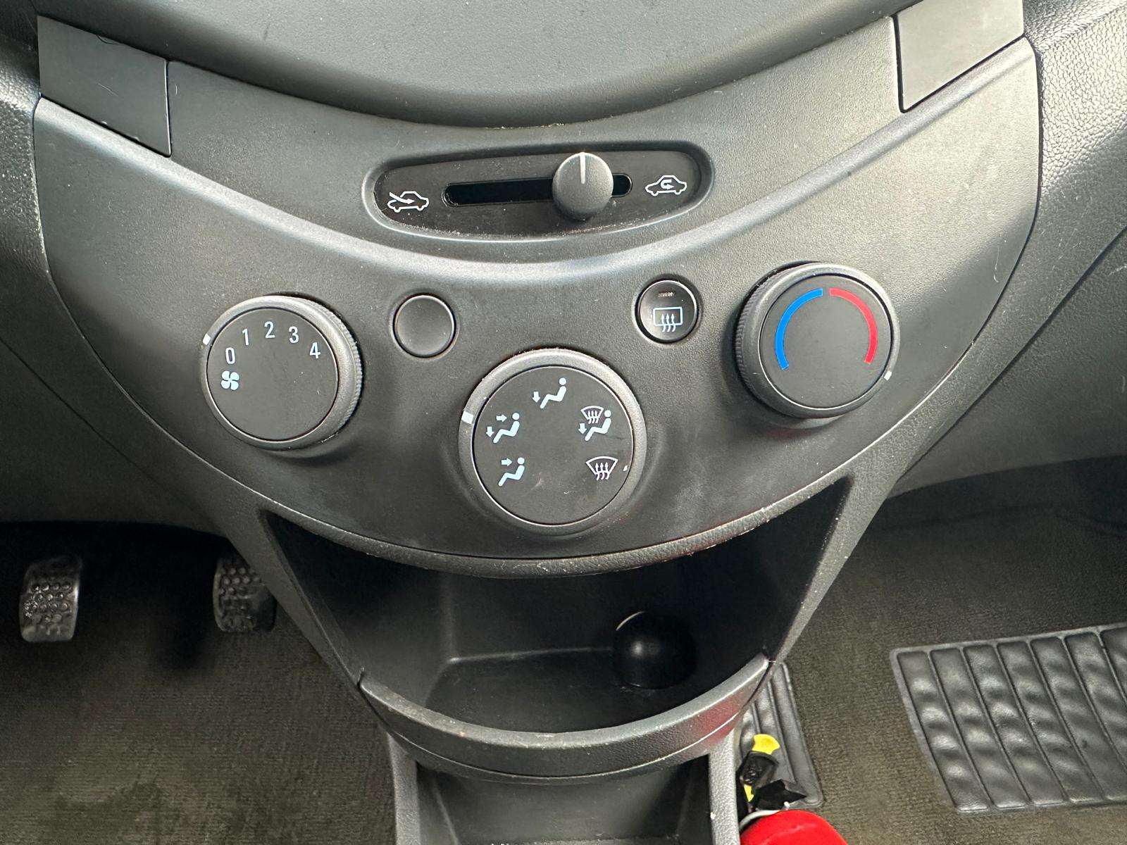 Chevrolet Spark 1.0i