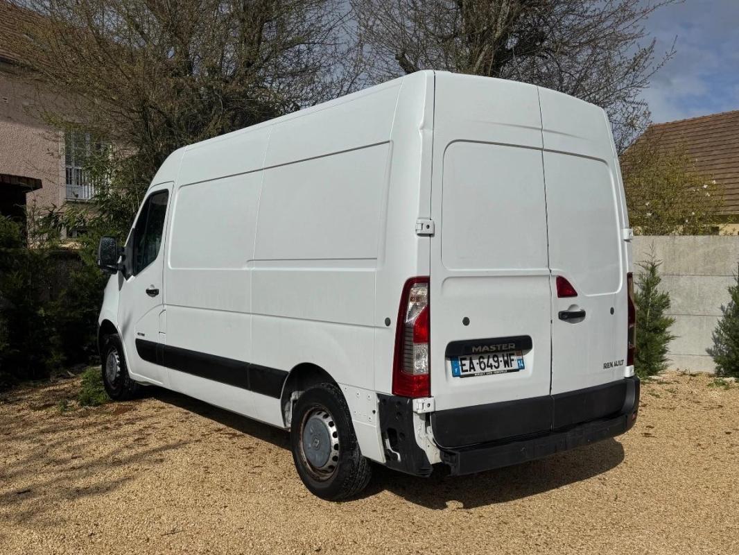 Renault Master Vu L2H2 2.3 DCI 125 CH F3300