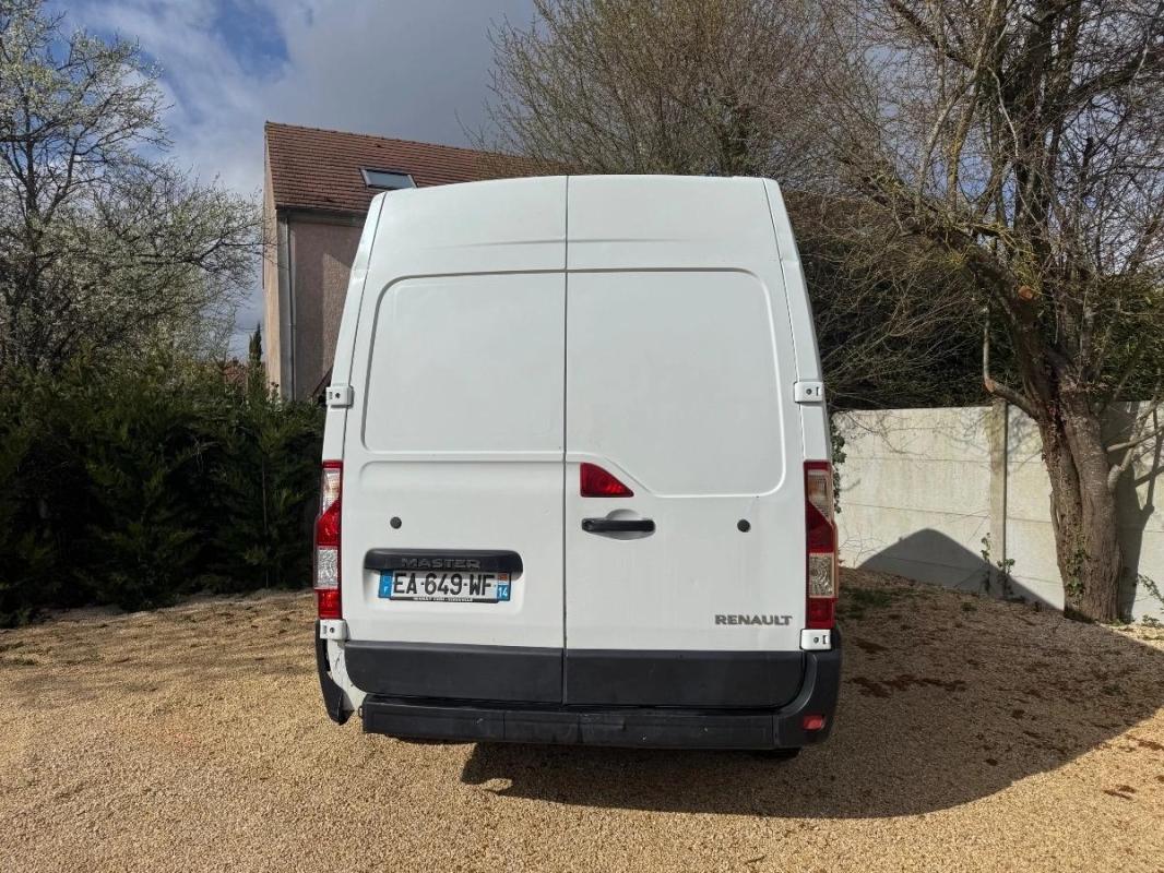 Renault Master Vu L2H2 2.3 DCI 125 CH F3300