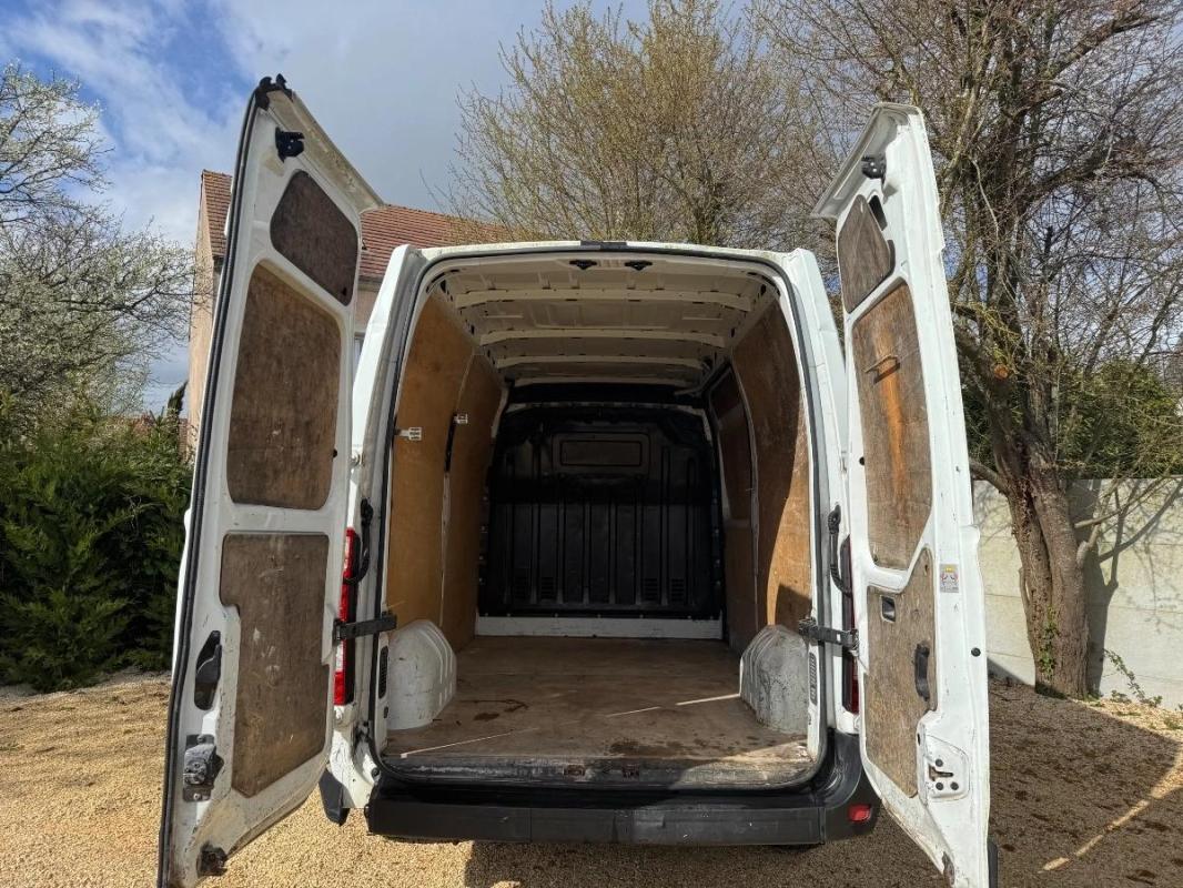 Renault Master Vu L2H2 2.3 DCI 125 CH F3300