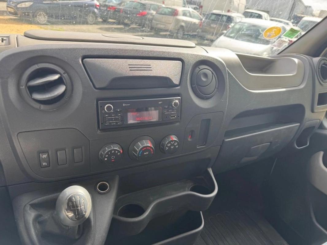 Renault Master Vu L2H2 2.3 DCI 125 CH F3300