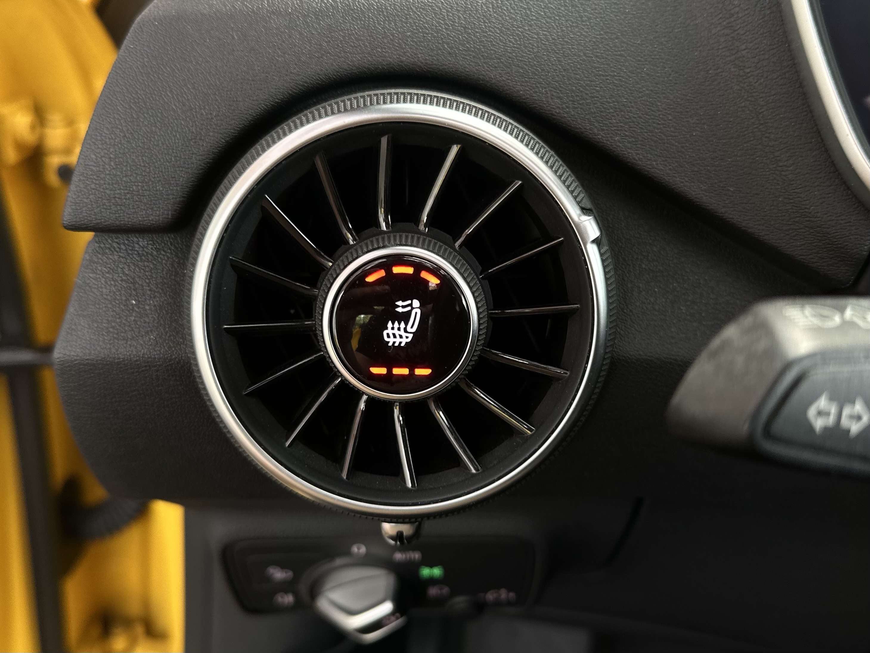 Audi TT TT Roadster 1.8 TFSI S tronic
