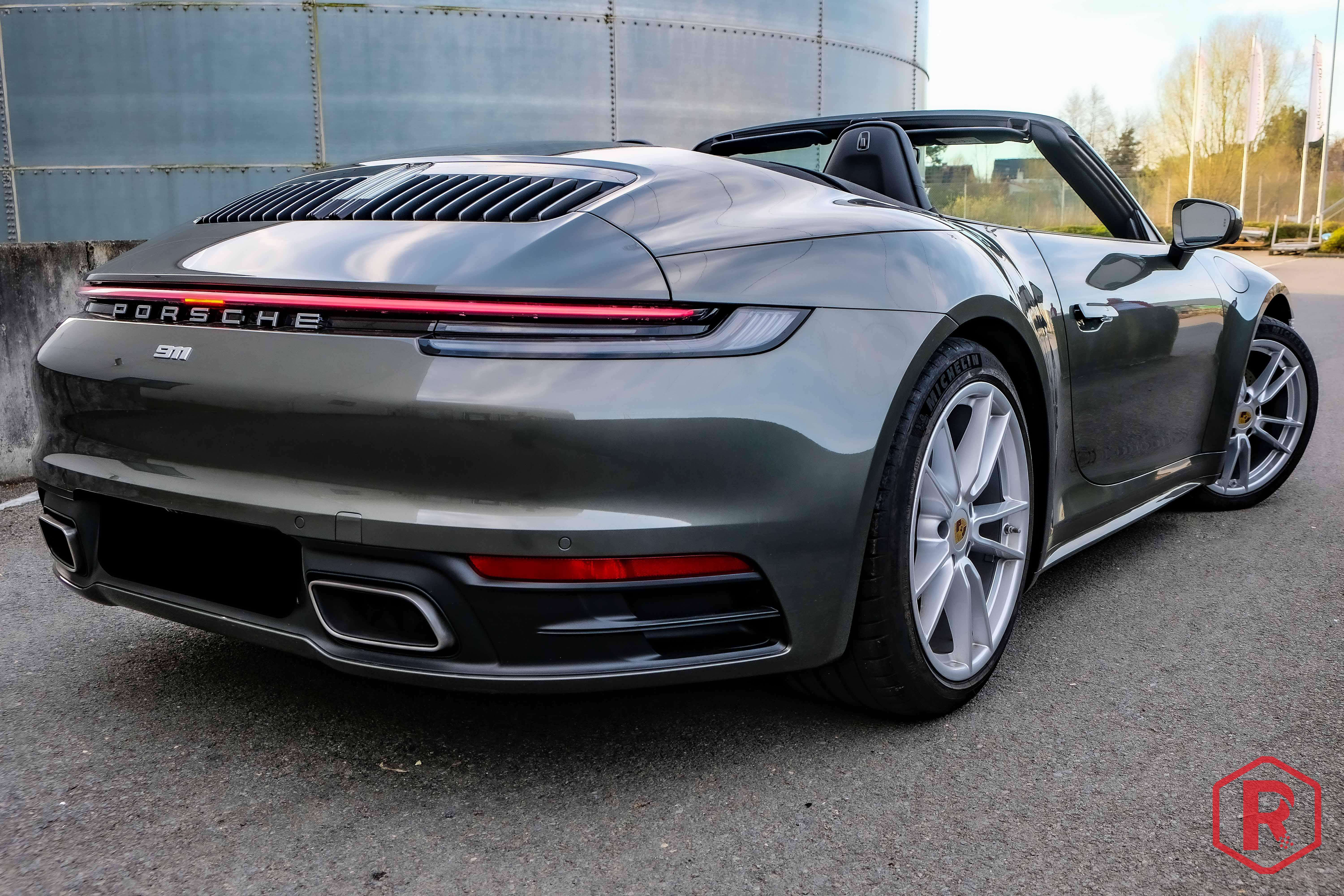 Porsche 911 Carrera 4 Cabriolet Sport Chrono PASM 992