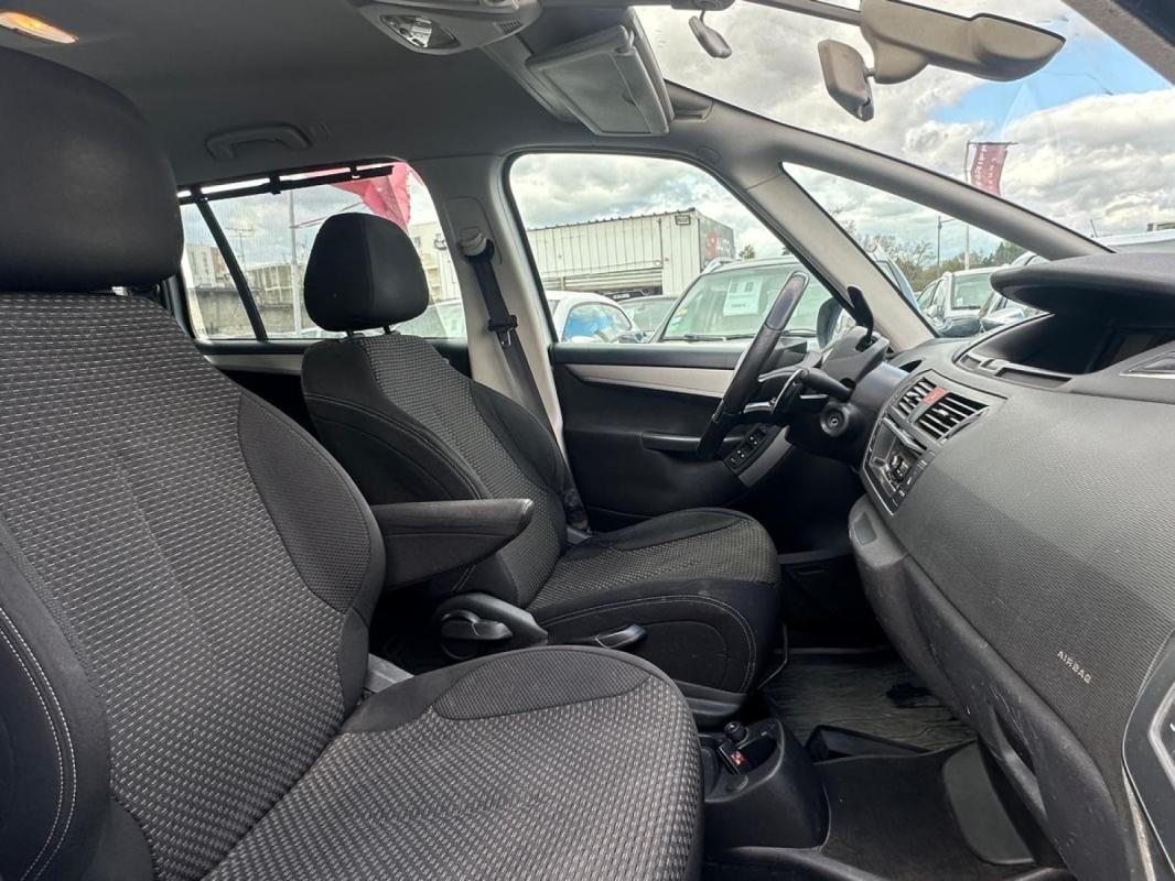 Citroen C4 e-HDi 110 Airdream 7 pl Confort BMP6