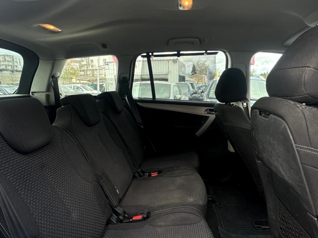 Citroen C4 e-HDi 110 Airdream 7 pl Confort BMP6