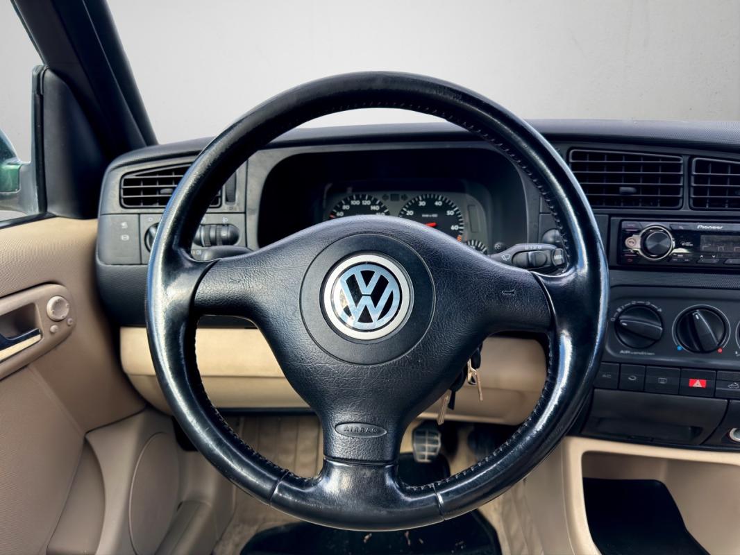 Volkswagen Golf 1.6i Carat