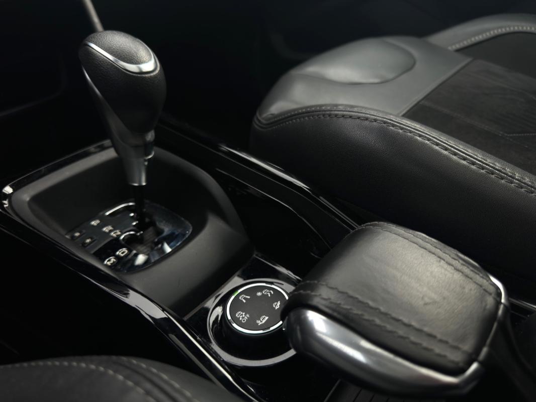 Peugeot 2008 110ch SS EAT6 Crossway