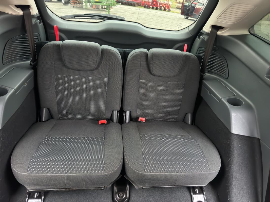 Ford Grand C-max 1.6 TDCI 115 TITANIUM 7PL