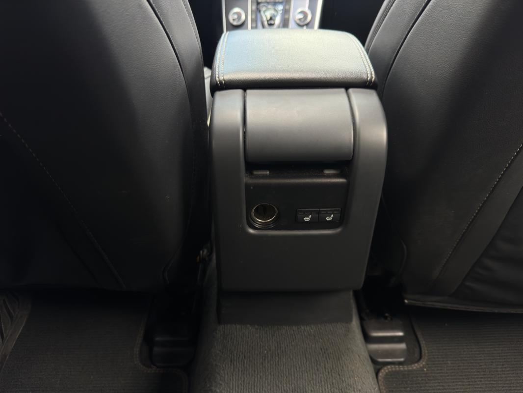 Volvo V60 D6 AWD 215 + 68 ch R-Design Geartronic A