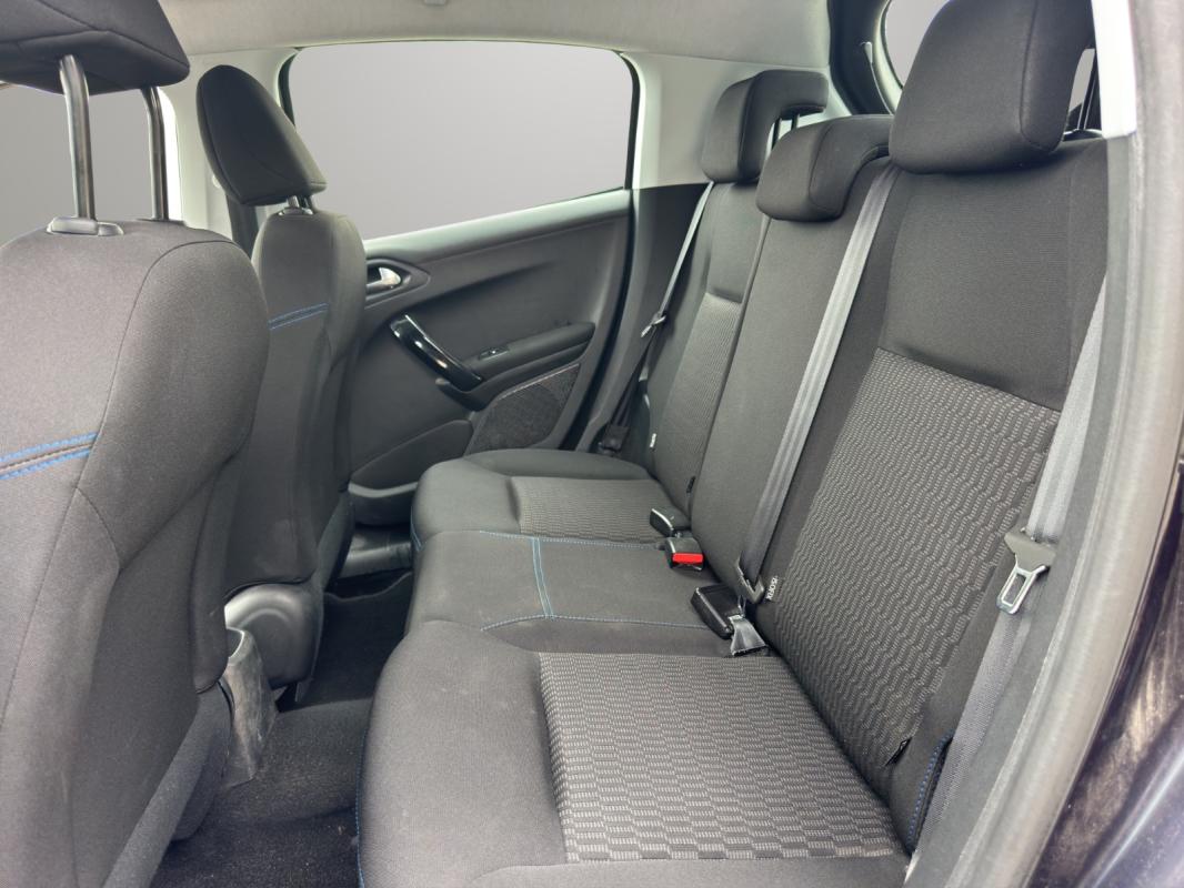 Peugeot 208 82ch SS BVM5 Signature