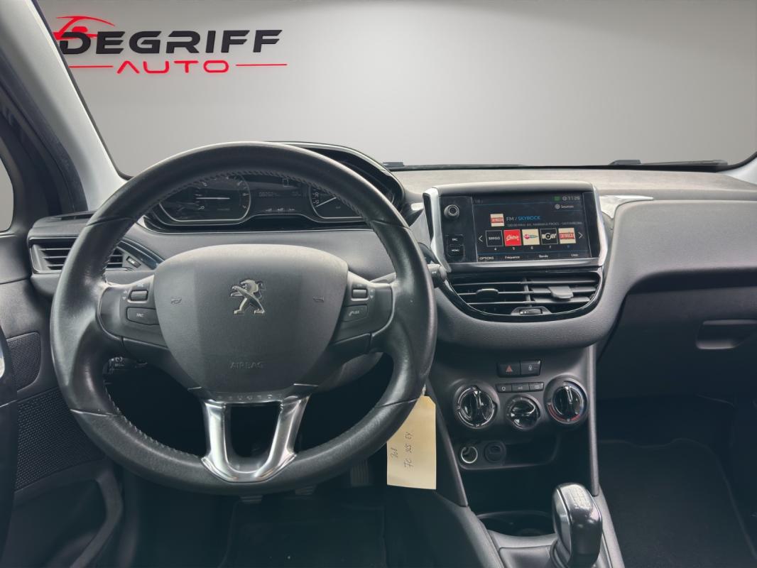 Peugeot 208 82ch SS BVM5 Signature