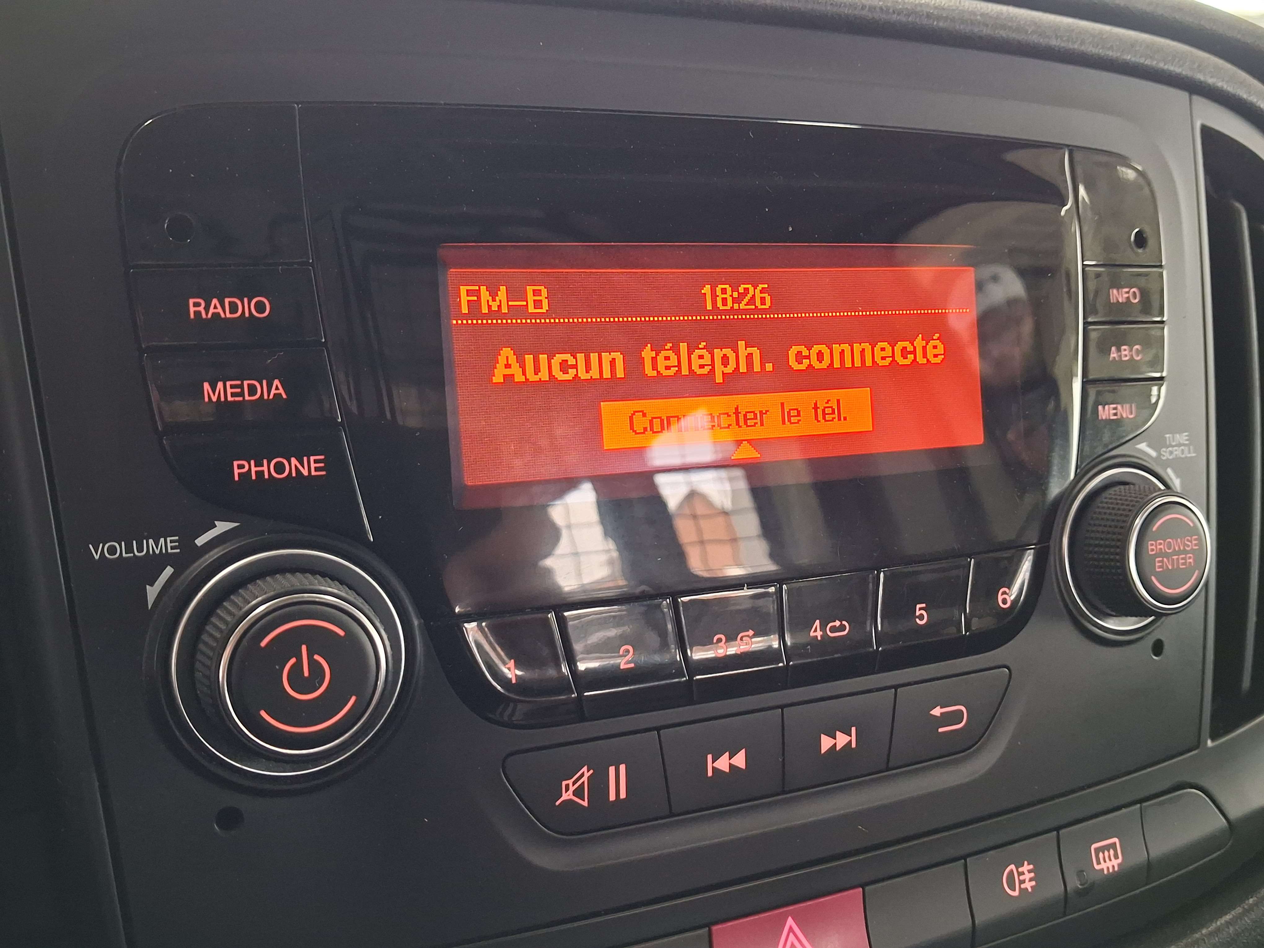Fiat Doblo 1.3 JTD/LONG CHASSIS/ATTELAGE /VITRE/ 6 PORTES/USB