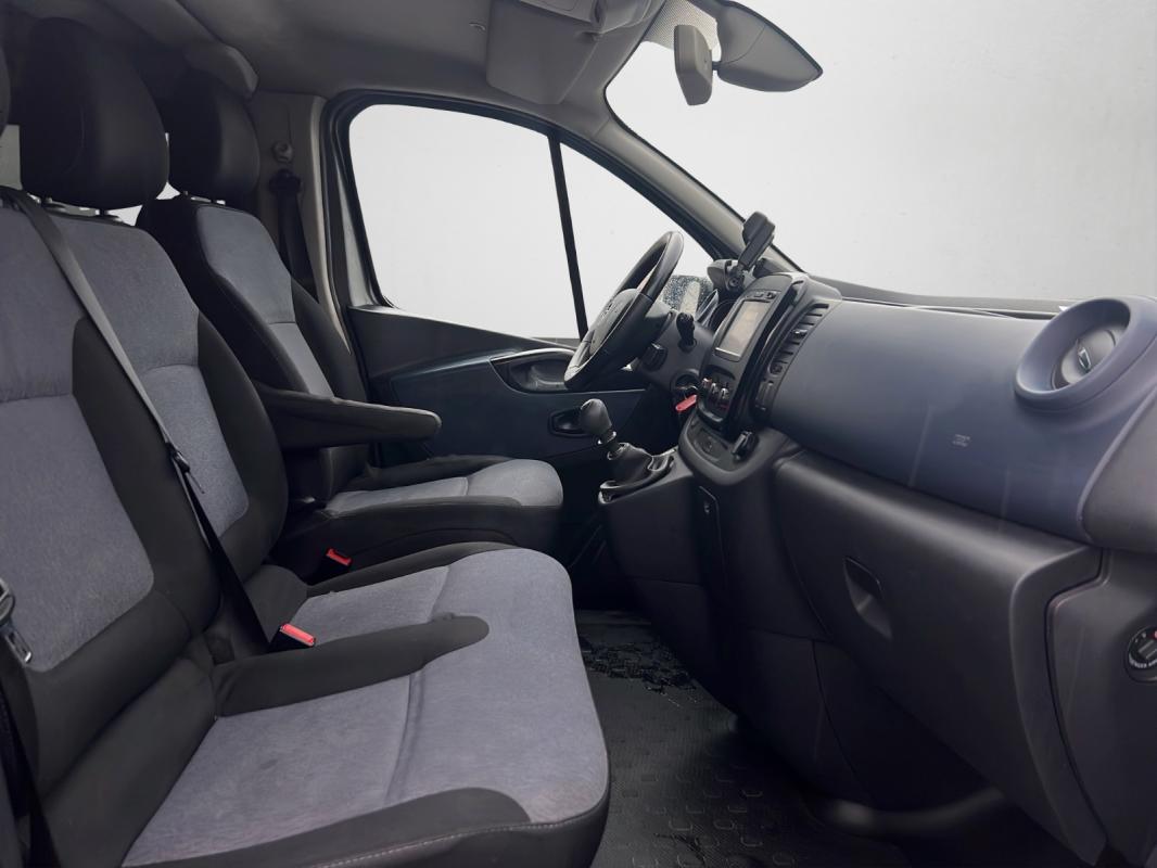 Opel Vivaro 1.6 CDTI 125 MINIBUS L2H1 9 PL