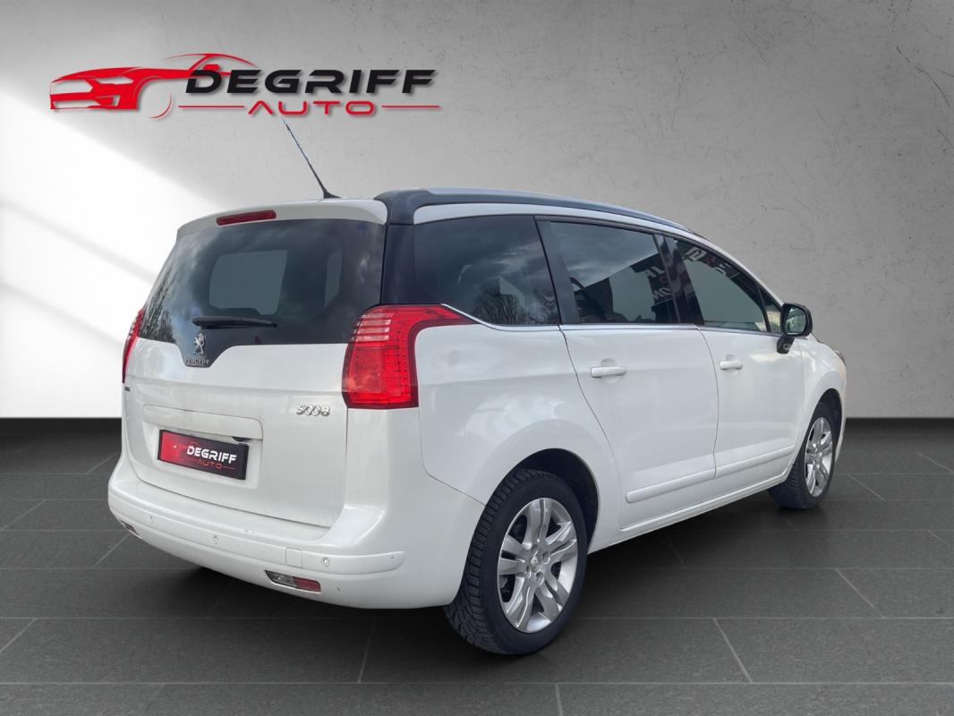 Peugeot 5008 1.2 TURBO 130ch SS BVM6 7 Places Allure