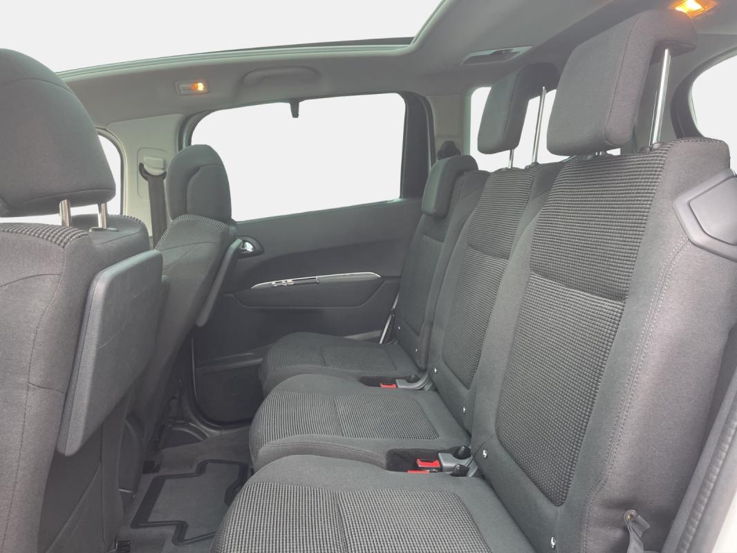 Peugeot 5008 1.2 TURBO 130ch SS BVM6 7 Places Allure