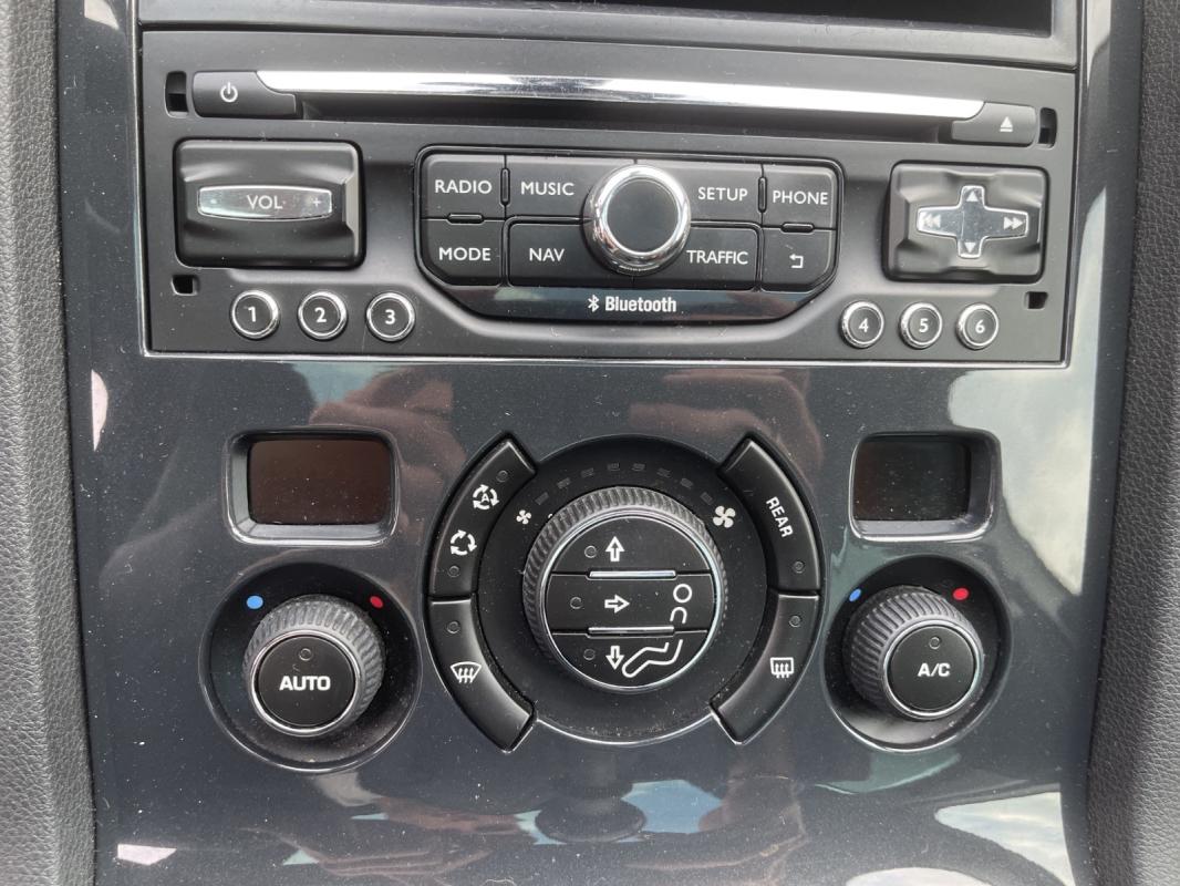 Peugeot 5008 1.2 TURBO 130ch SS BVM6 7 Places Allure