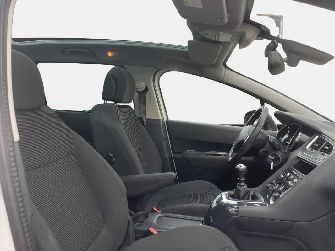 Peugeot 5008 1.2 TURBO 130ch SS BVM6 7 Places Allure
