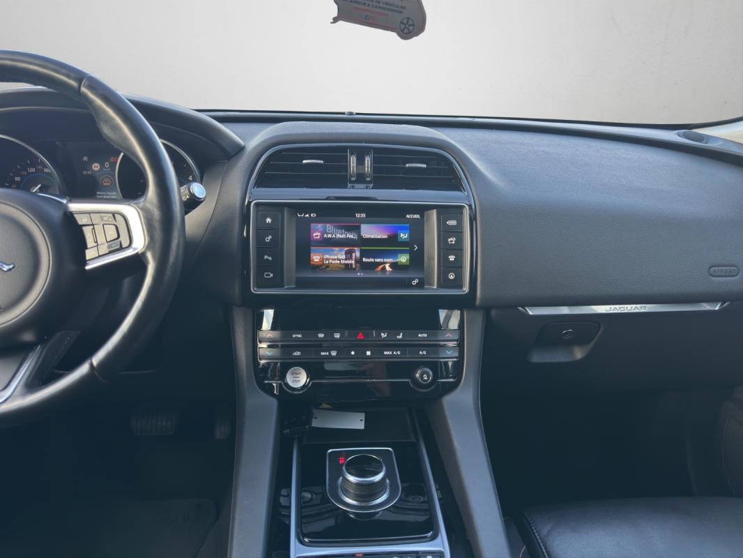 Jaguar F-pace 2.0 D - 180 ch AWD BVA8 Prestige
