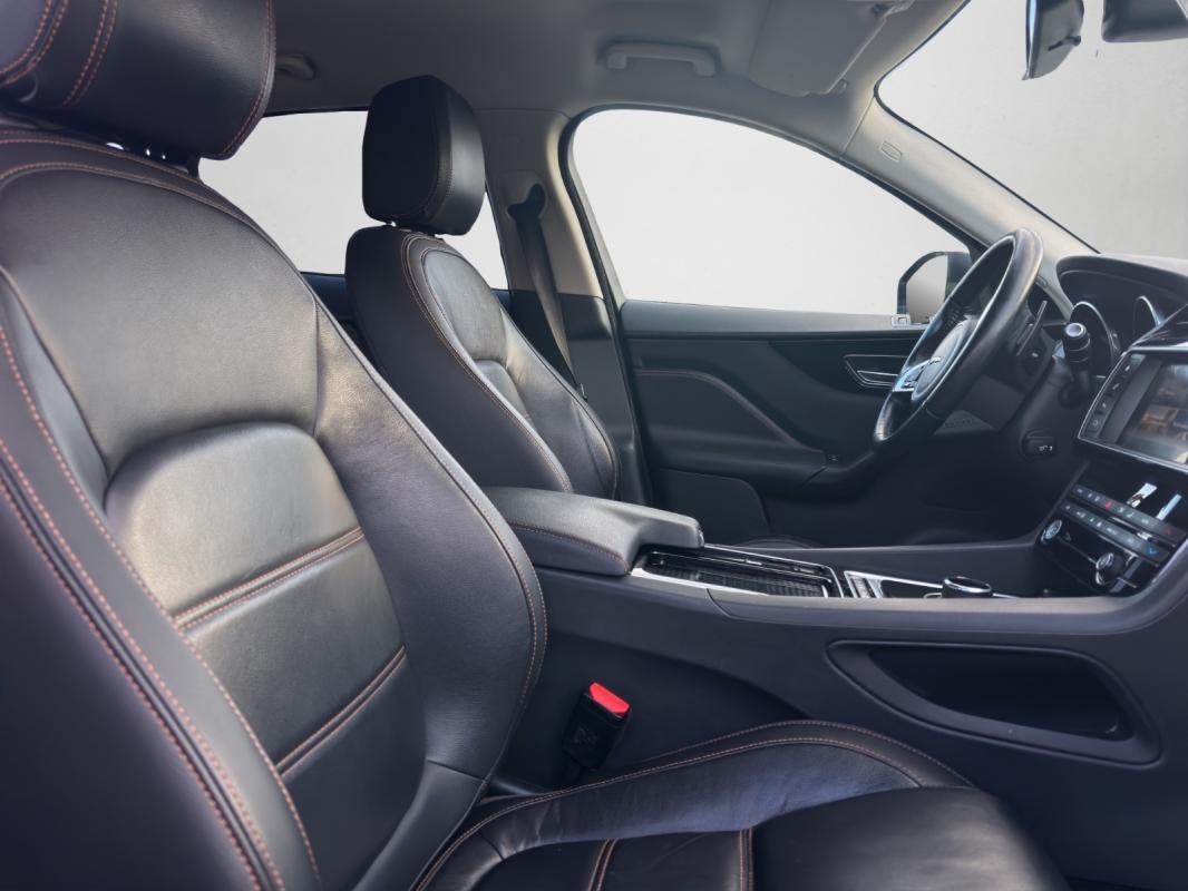 Jaguar F-pace 2.0 D - 180 ch AWD BVA8 Prestige