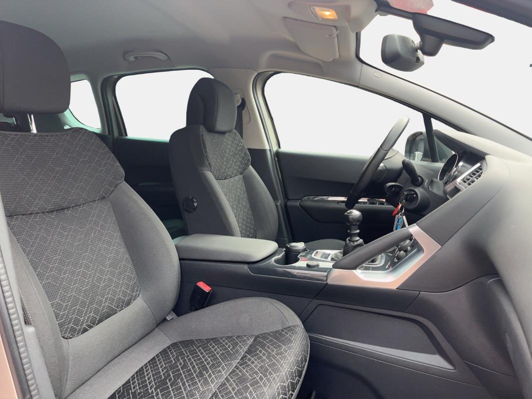 Peugeot 3008 1.2 Turbo 130ch SS BVM6 Style