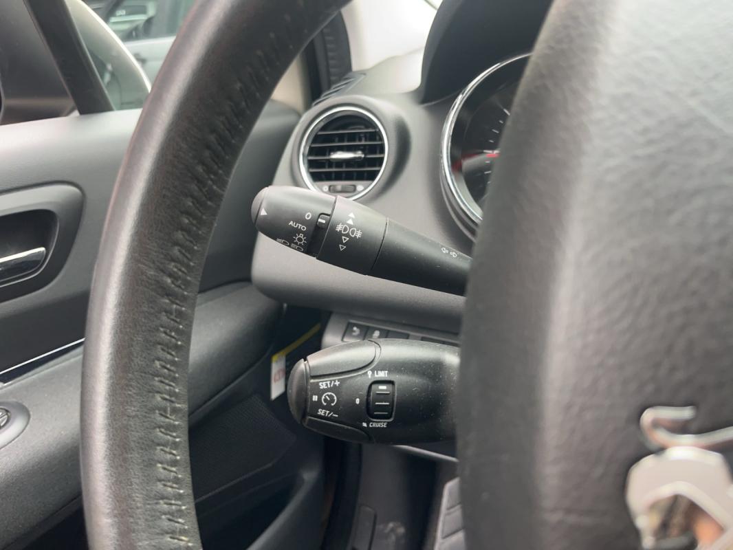 Peugeot 3008 1.2 Turbo 130ch SS BVM6 Style