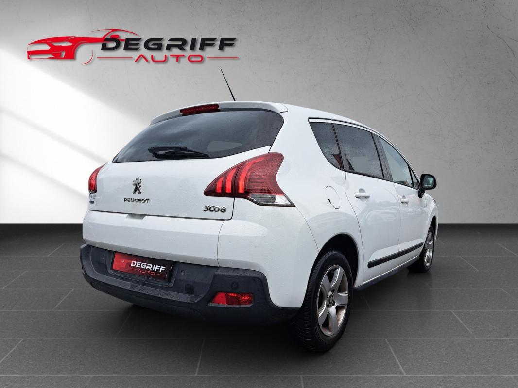Peugeot 3008 1.6 BlueHDi 120ch SS BVM6 Allure