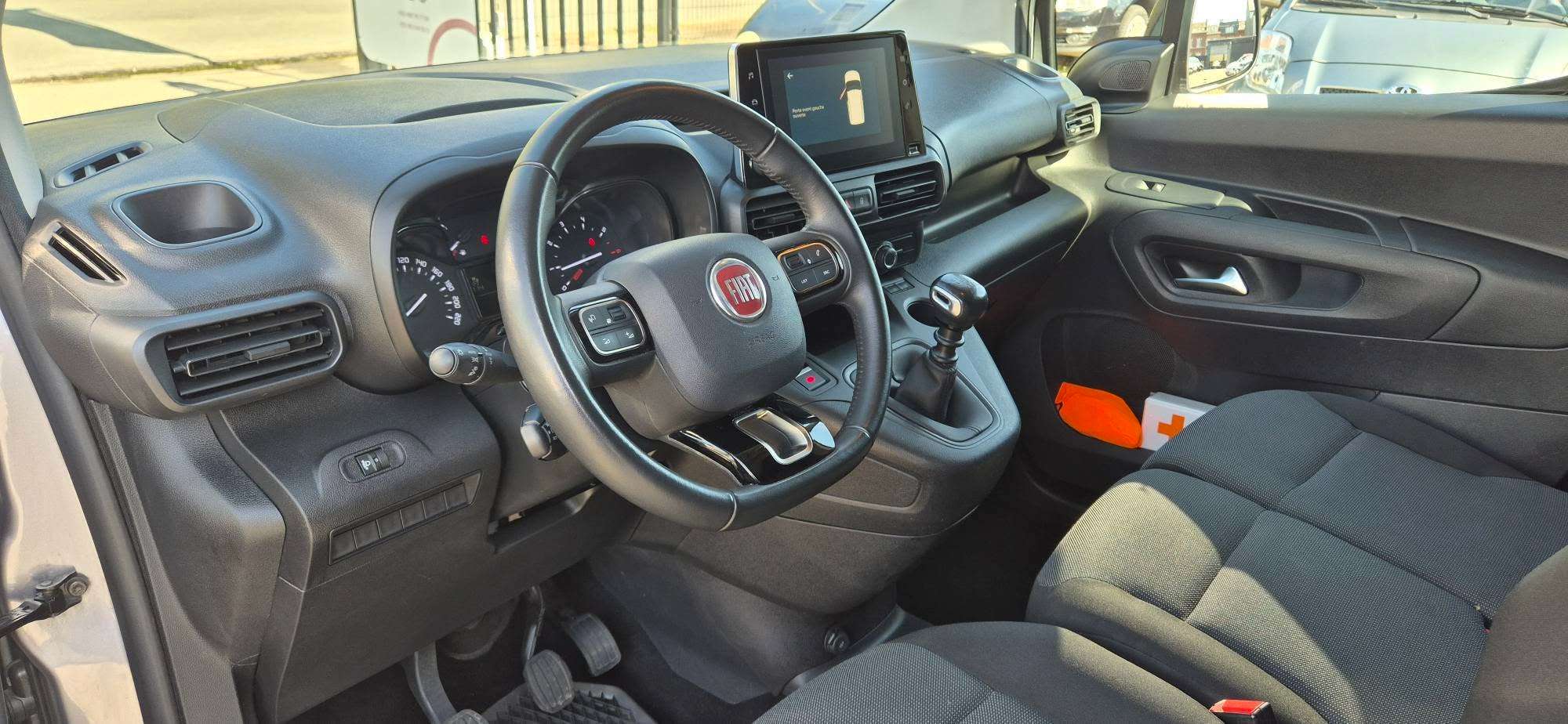 Fiat Doblo 1.5 BlueHDI Full options