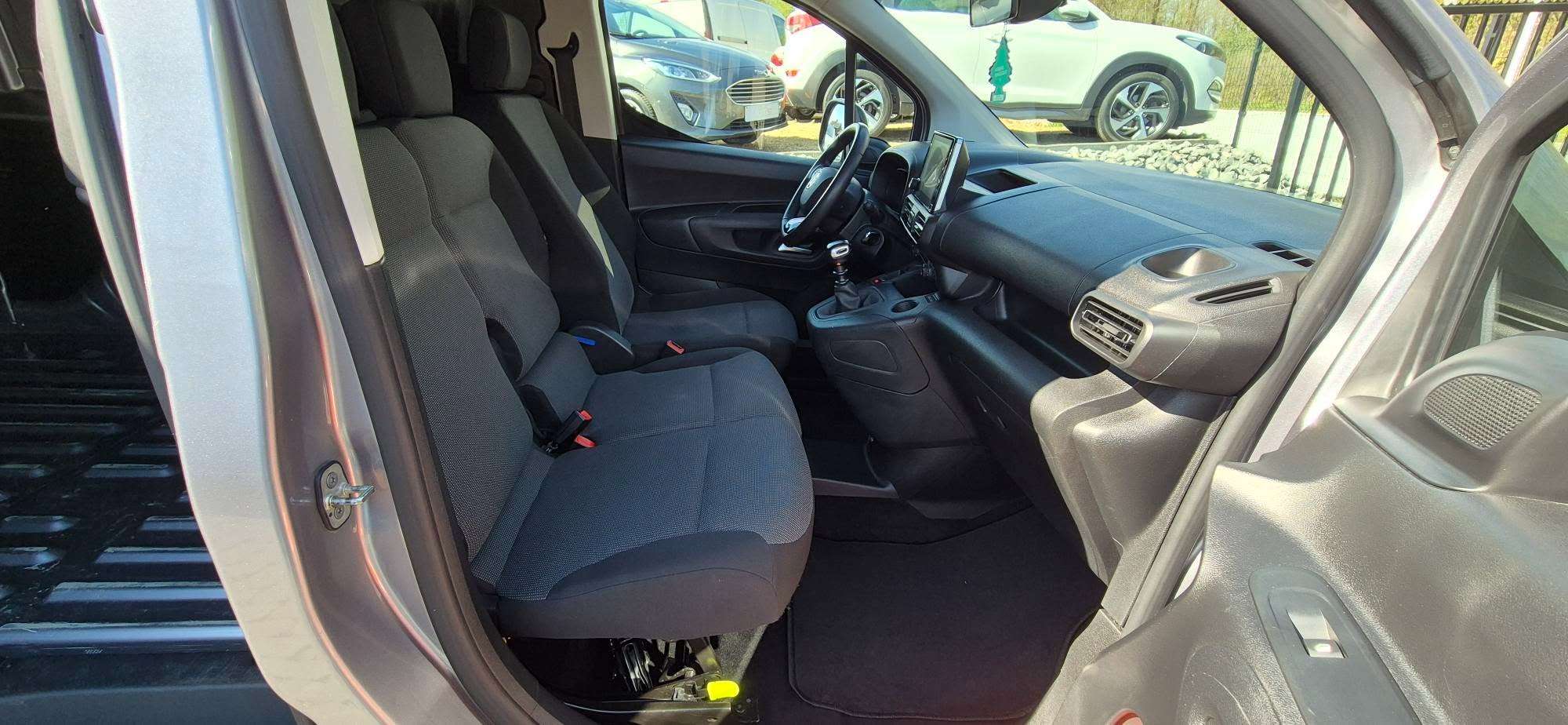 Fiat Doblo 1.5 BlueHDI Full options