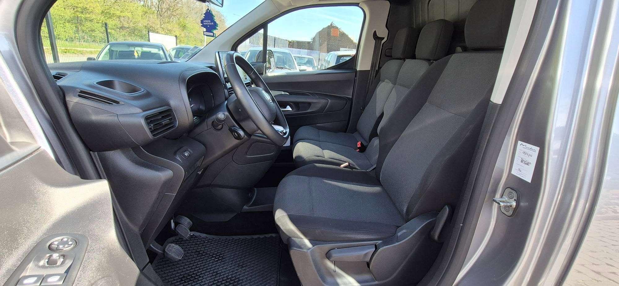 Fiat Doblo 1.5 BlueHDI Full options