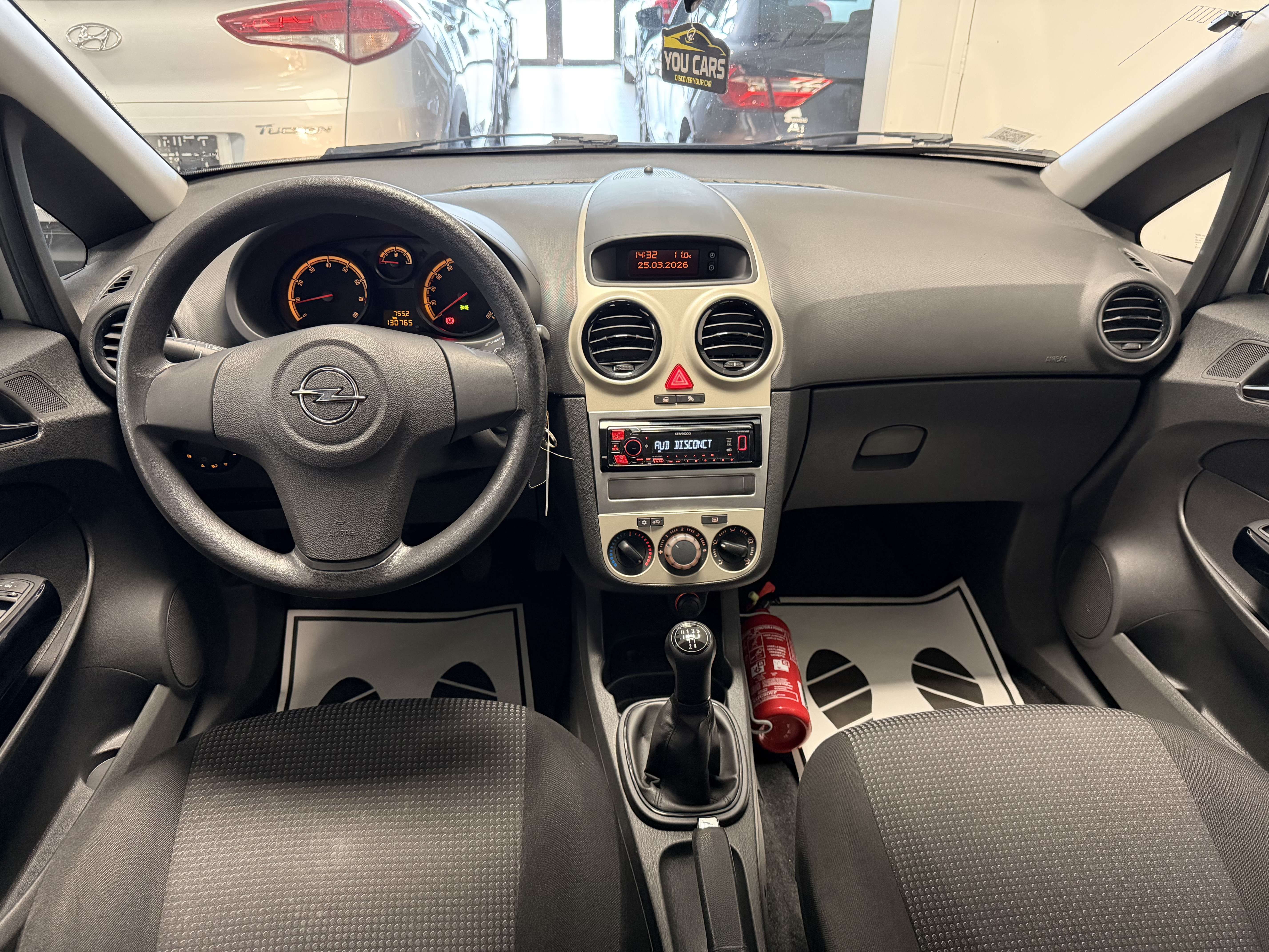 Opel Corsa 1.2i Cosmo 1 jaar Garantie