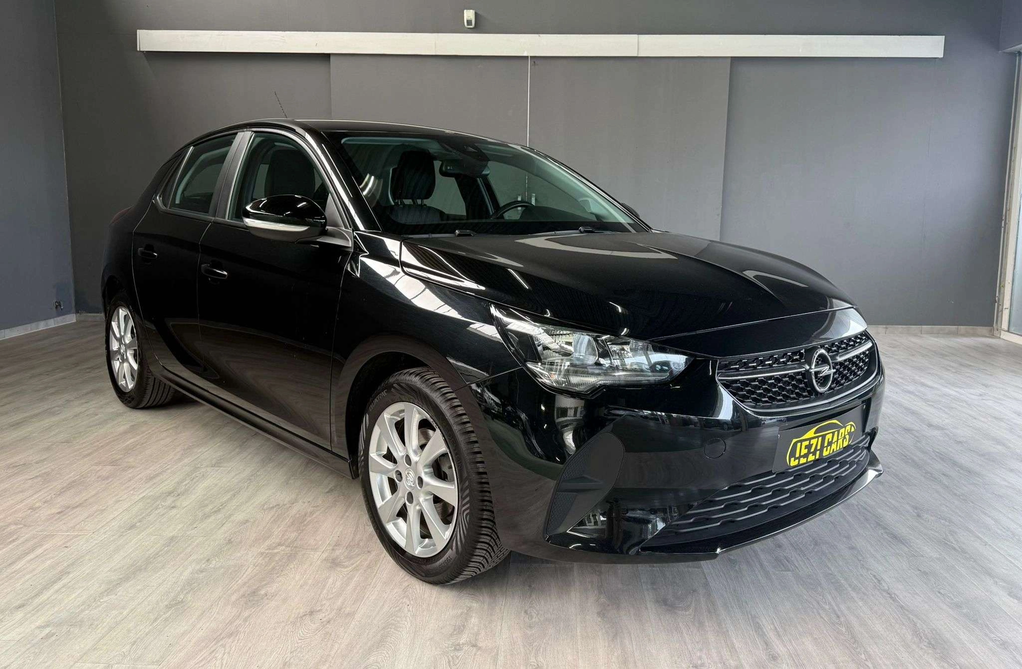 Opel Corsa 1.2/1 jaar garantie/apple carplay/360 camera