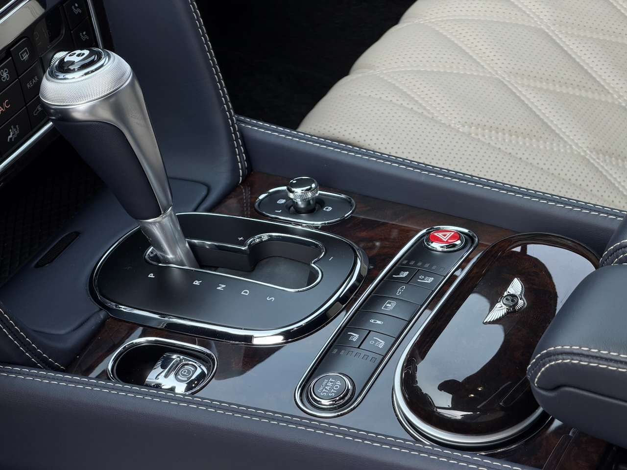 Bentley Flying Spur 4.0 V8 MULLINER FULL HISTORY