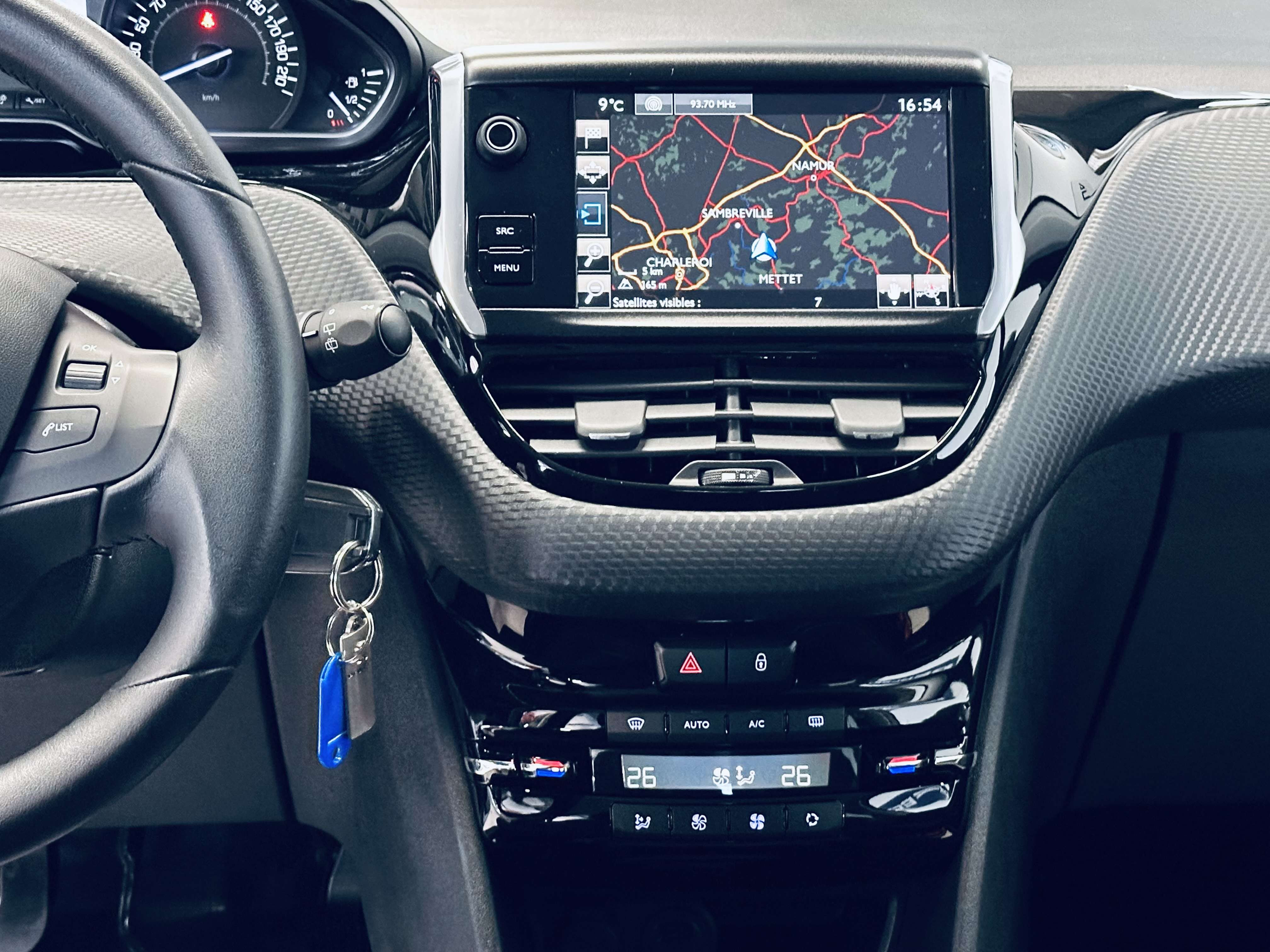 Peugeot 2008 1.6 PDC NAVI CLIM BIZONE LIM CRUISE ISOFIX JA16