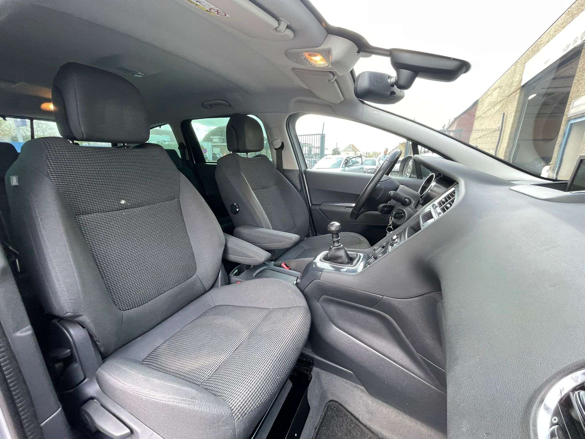 Peugeot 5008 7places/CAMERA/RADAR AV AR/AIRCO/GARANTIE 12 MOIS