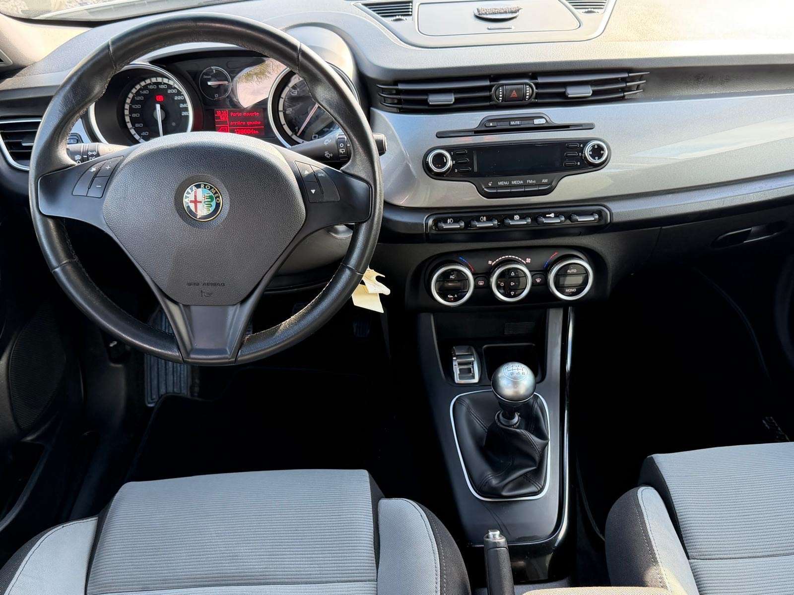 Alfa Romeo Giulietta 1.6 JTD M-Jet - Euro 5 - Airco Automatique