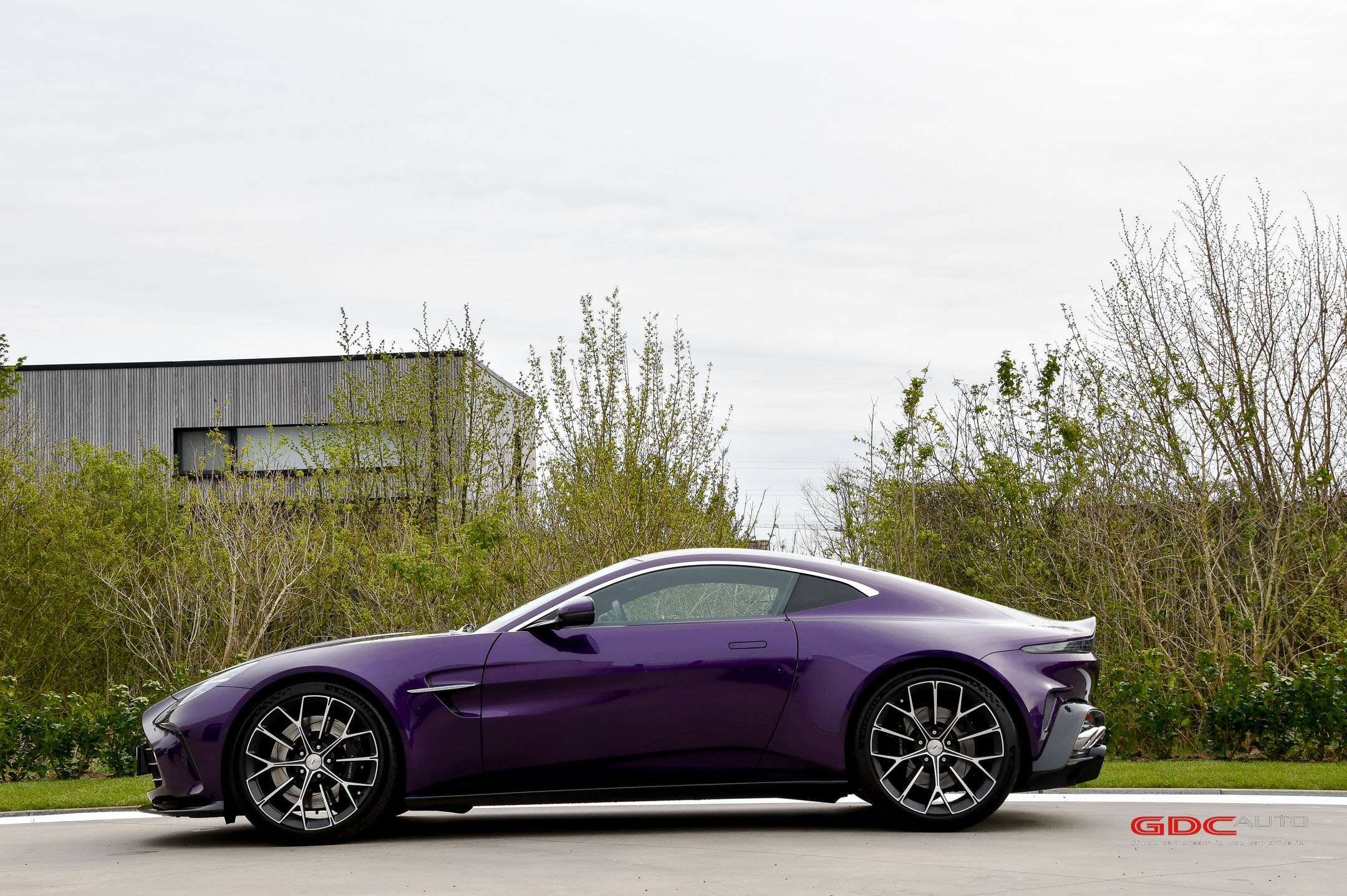Aston Martin Vantage Coupé I PPF I Storm Purple