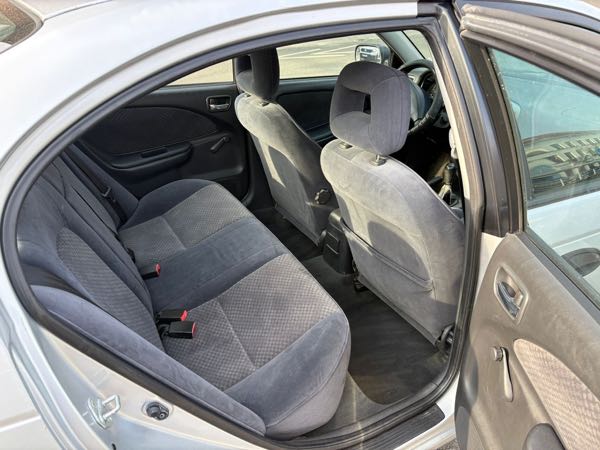 Toyota Avensis 2001 essence
