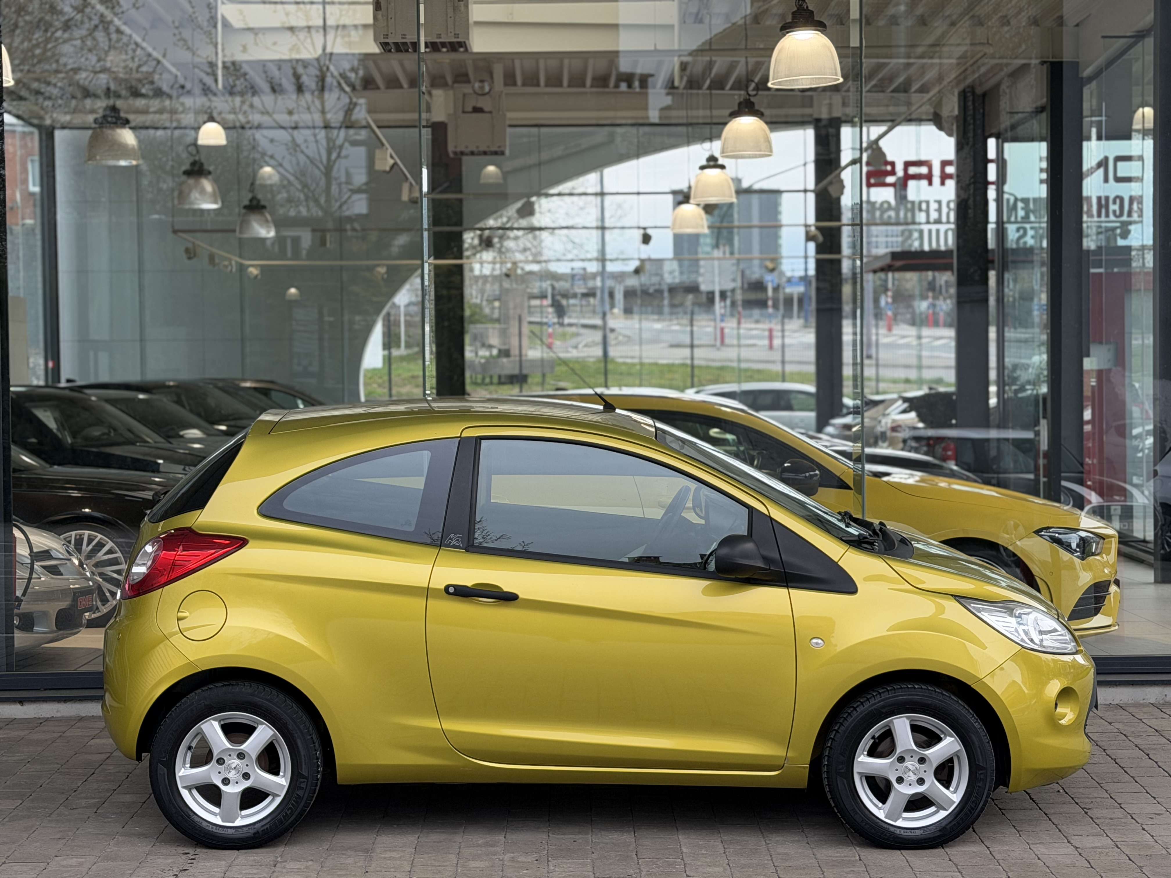 Ford Ka/Ka+ 1.2i "EURO 6" AIRCO-PARCTRONIC-GARANTIE 12MOIS