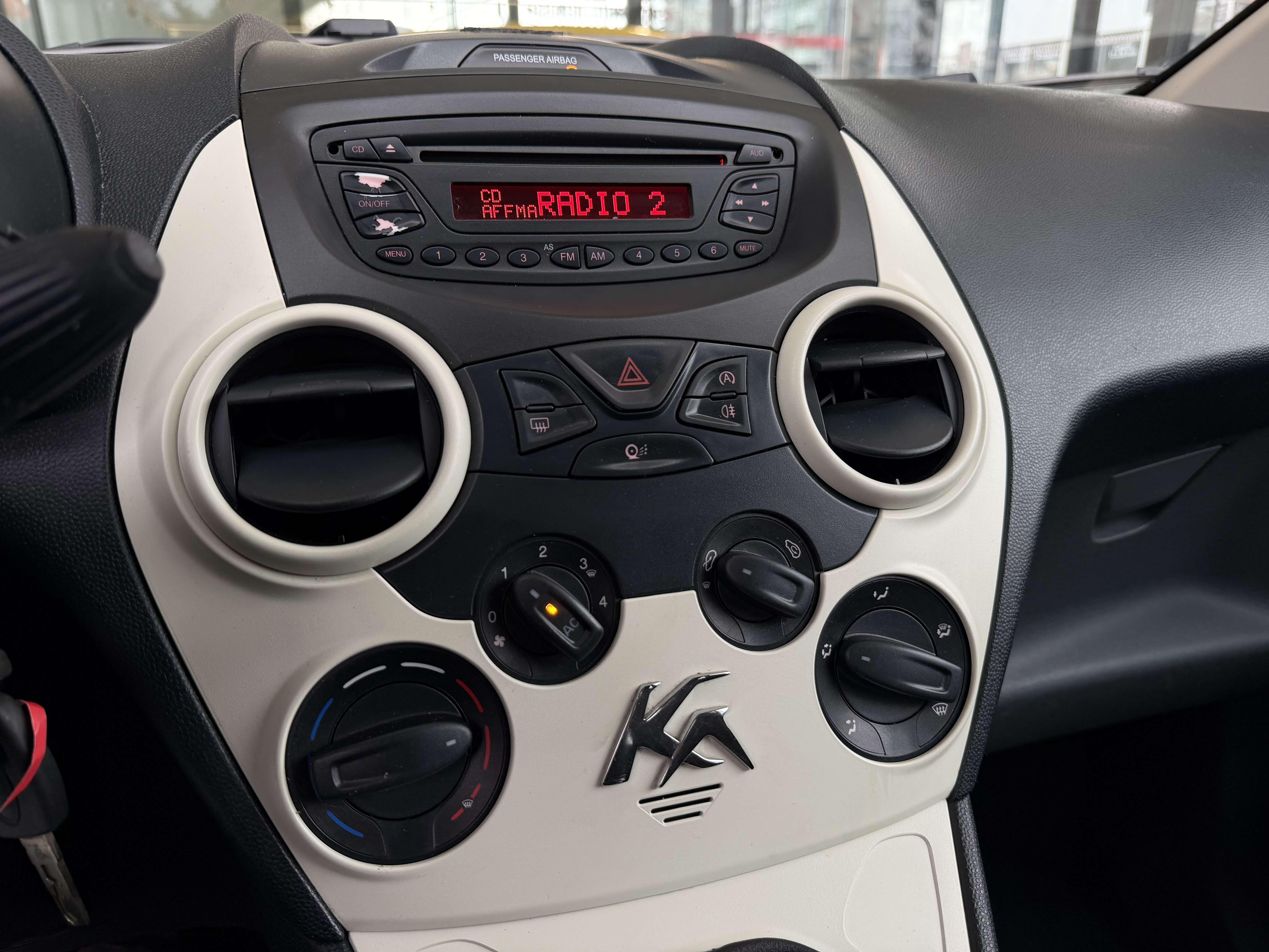 Ford Ka/Ka+ 1.2i "EURO 6" AIRCO-PARCTRONIC-GARANTIE 12MOIS