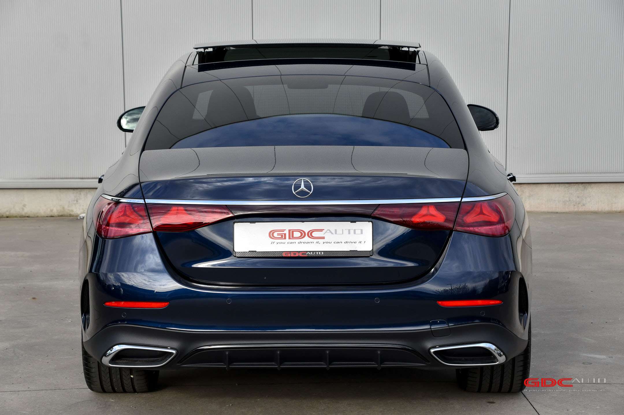 Mercedes-Benz E 200 E200 l AMG Line l Pano Dak l Premium Plus pakket!
