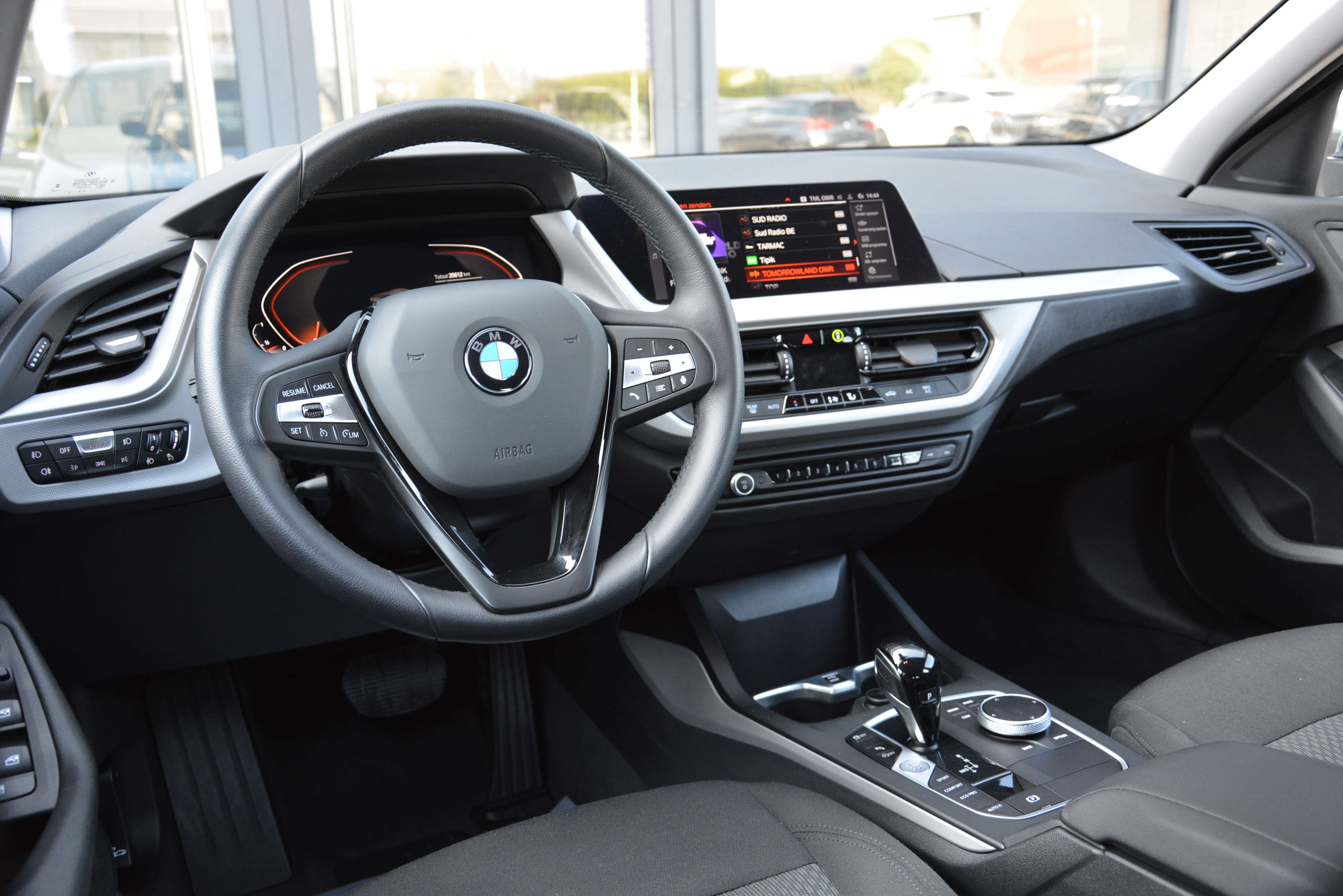 BMW 116 i / Cam/ LED/ Cruise Control/ Navi/ Carplay/ Alu17