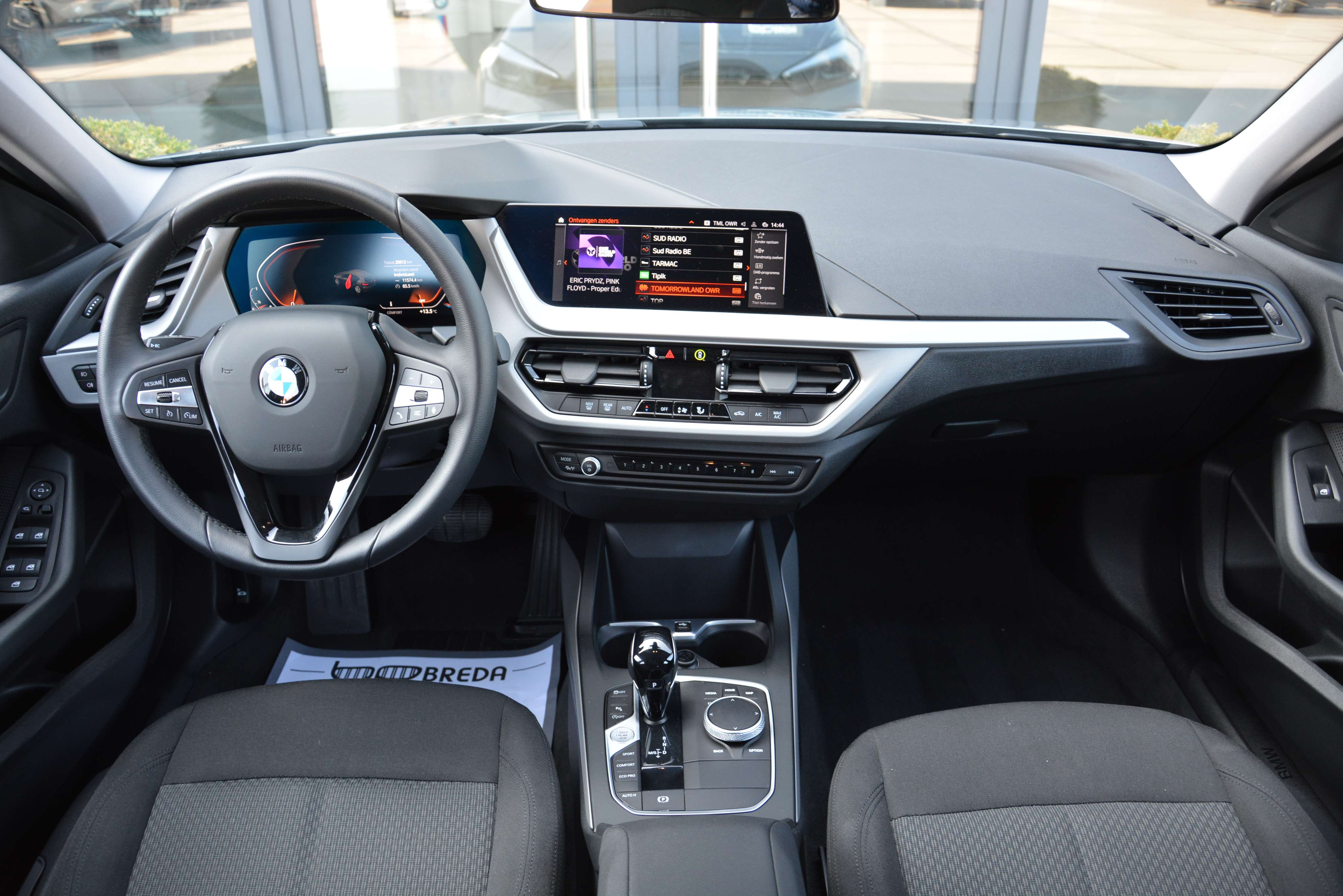 BMW 116 i / Cam/ LED/ Cruise Control/ Navi/ Carplay/ Alu17