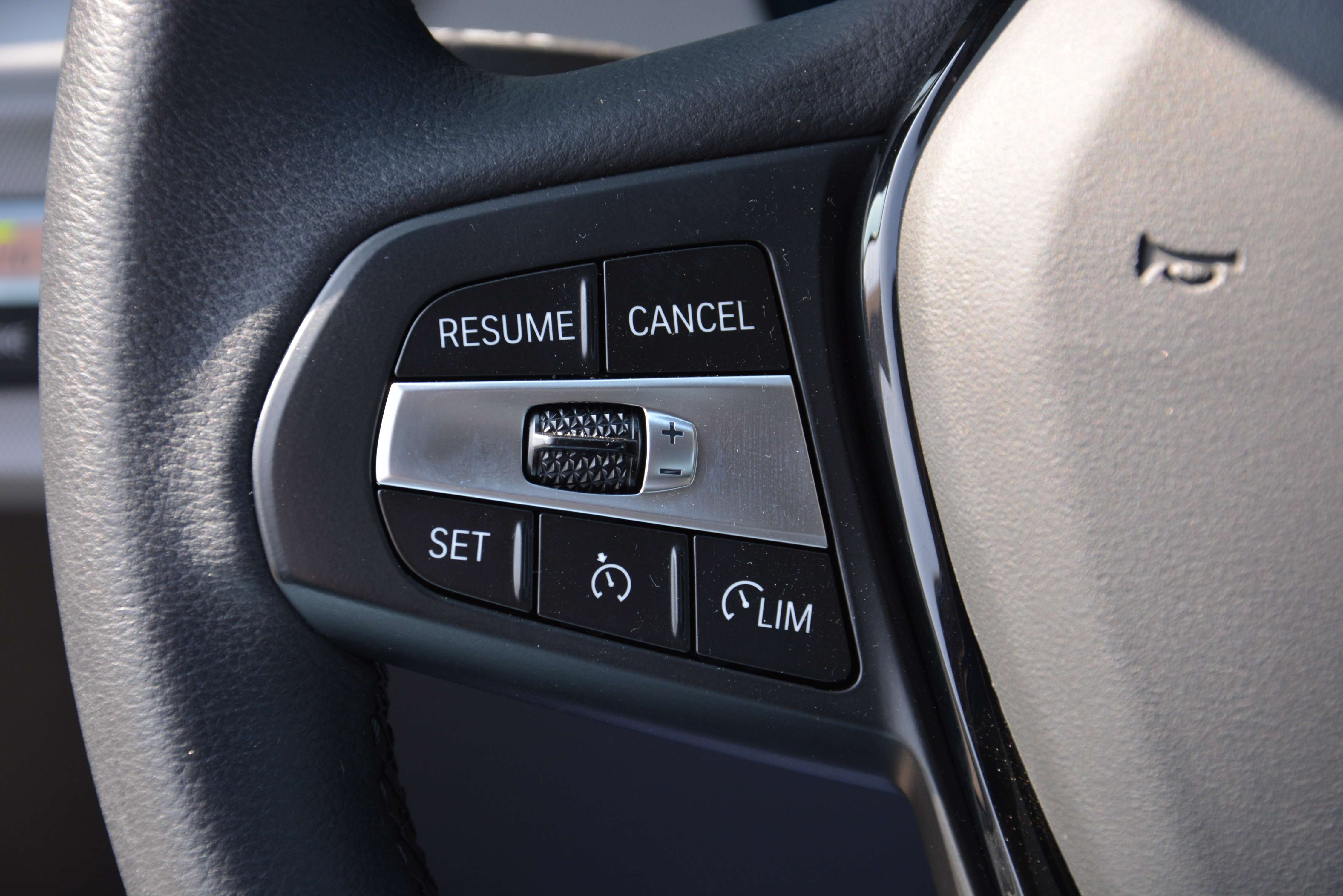 BMW 116 i / Cam/ LED/ Cruise Control/ Navi/ Carplay/ Alu17