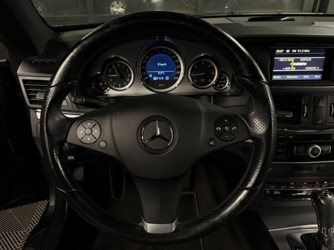Mercedes-Benz Classe E IV COUPE 220 D 2.2 170 Cv 89 900 Kms REELS / ORIGINE FRANCE - GARANTIE 1 AN