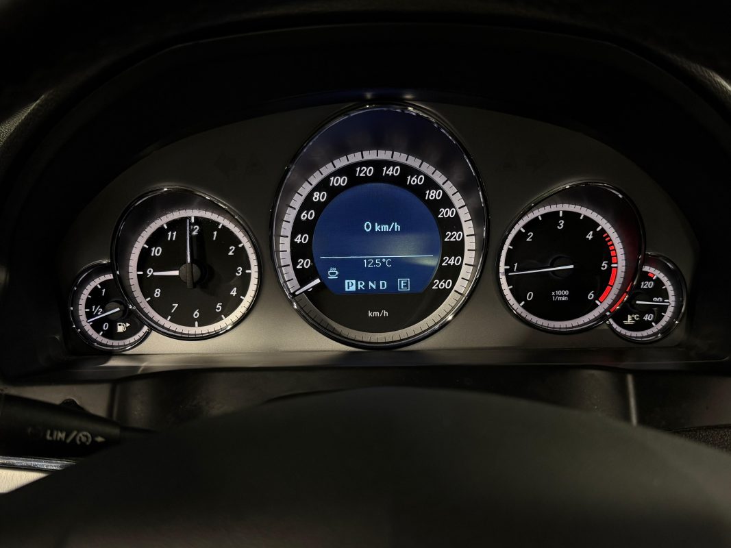 Mercedes-Benz Classe E IV COUPE 220 D 2.2 170 Cv 89 900 Kms REELS / ORIGINE FRANCE - GARANTIE 1 AN