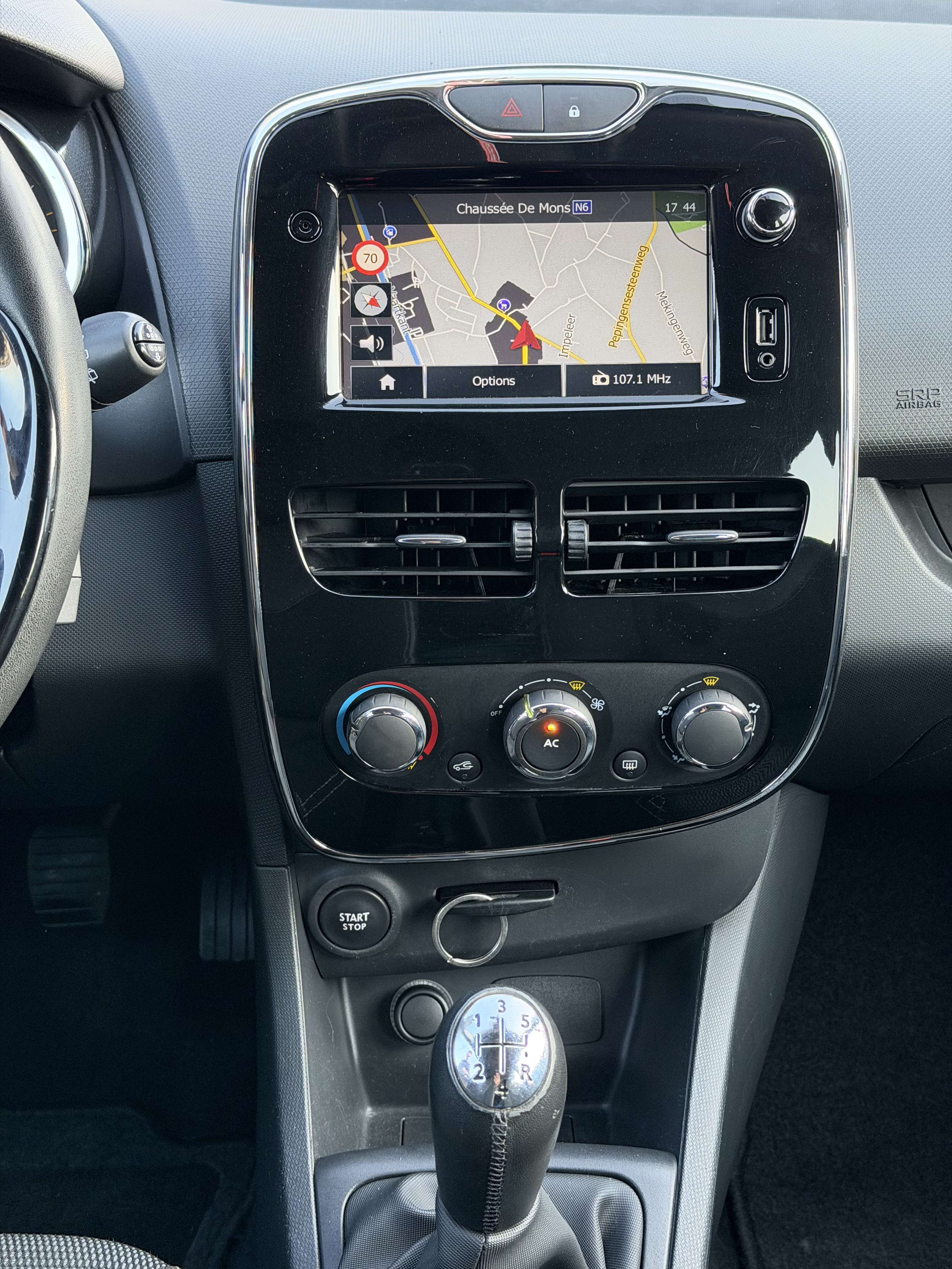 Renault Clio Clio 1.2i*CLIMA*NAVI*BT*USB*Garant 12 Mois